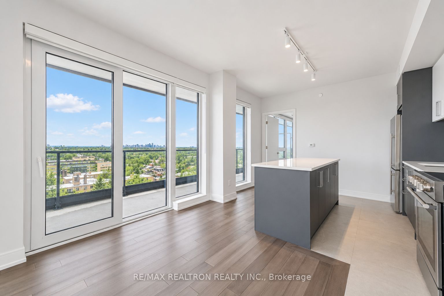 Unit 1205 - 2525 Bathurst Street, Toronto 4