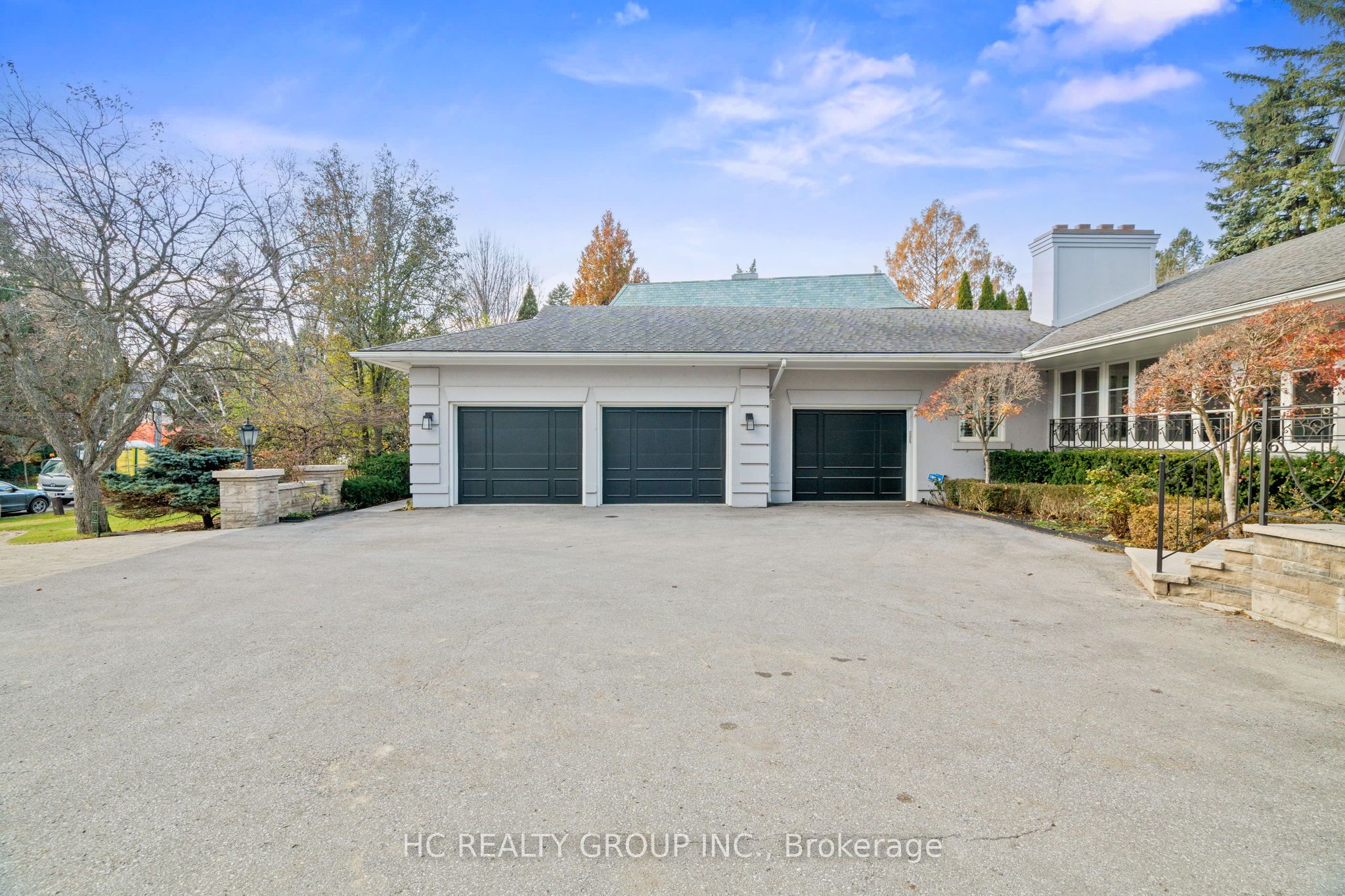 80 Bayview Ridge, North York 4