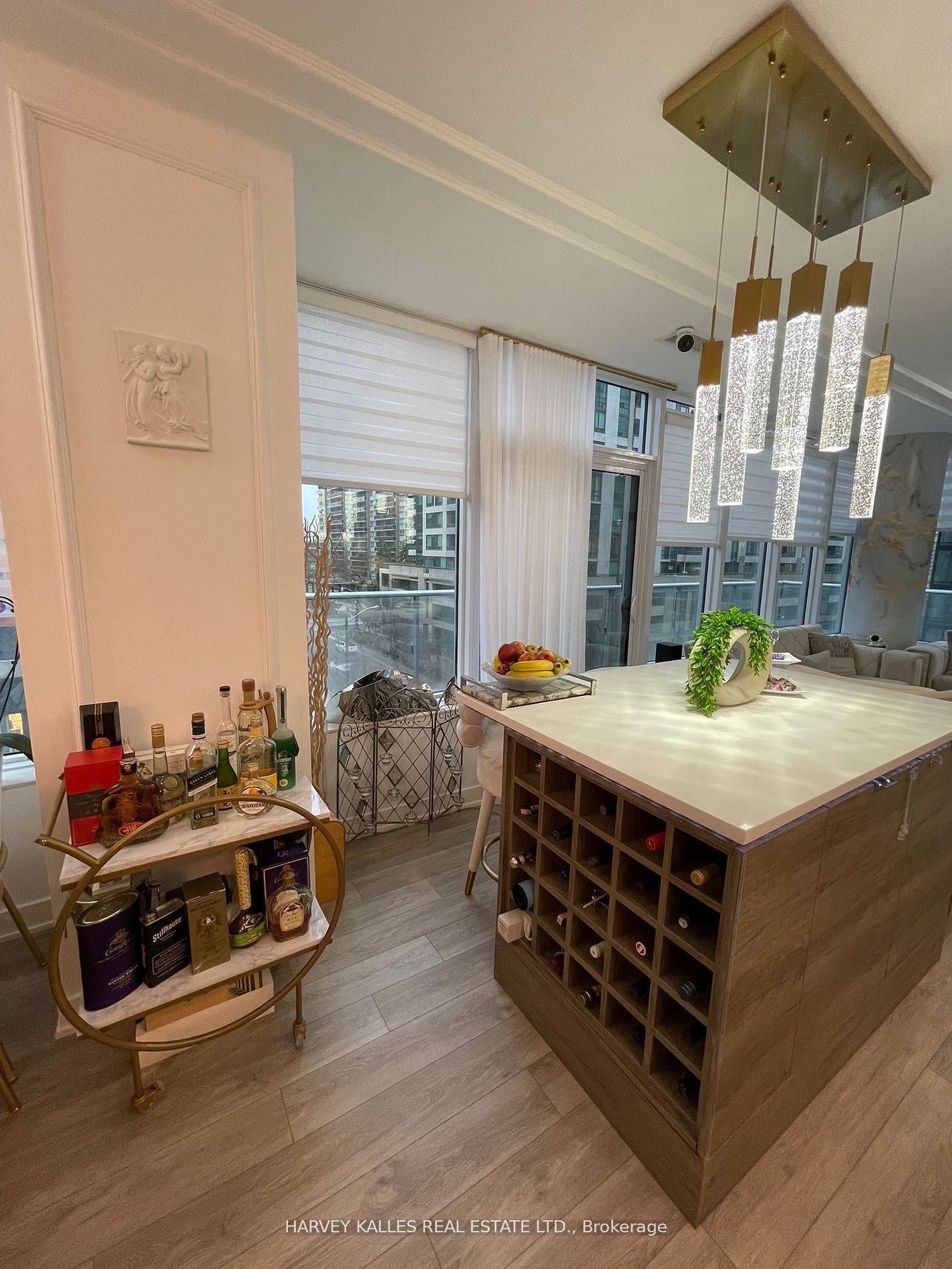 Unit 514 - 99 Broadway Avenue, Toronto 2