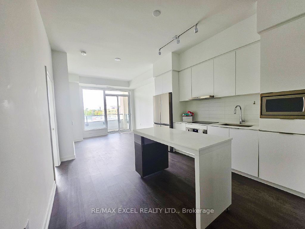 Unit N323 - 7 Golden Lion Heights, North York 4