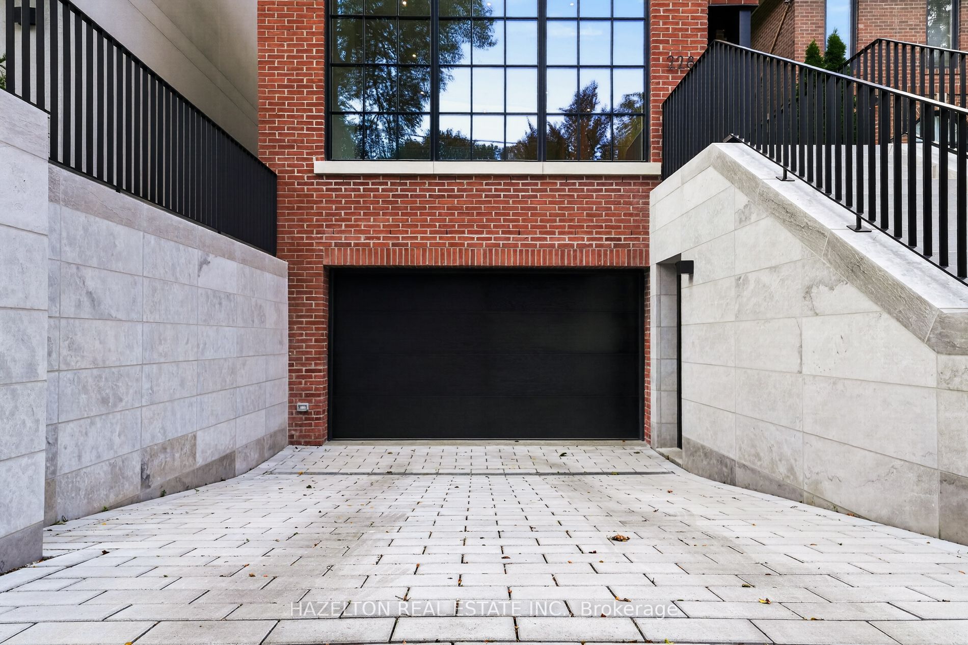228 Glen Road, Toronto 5