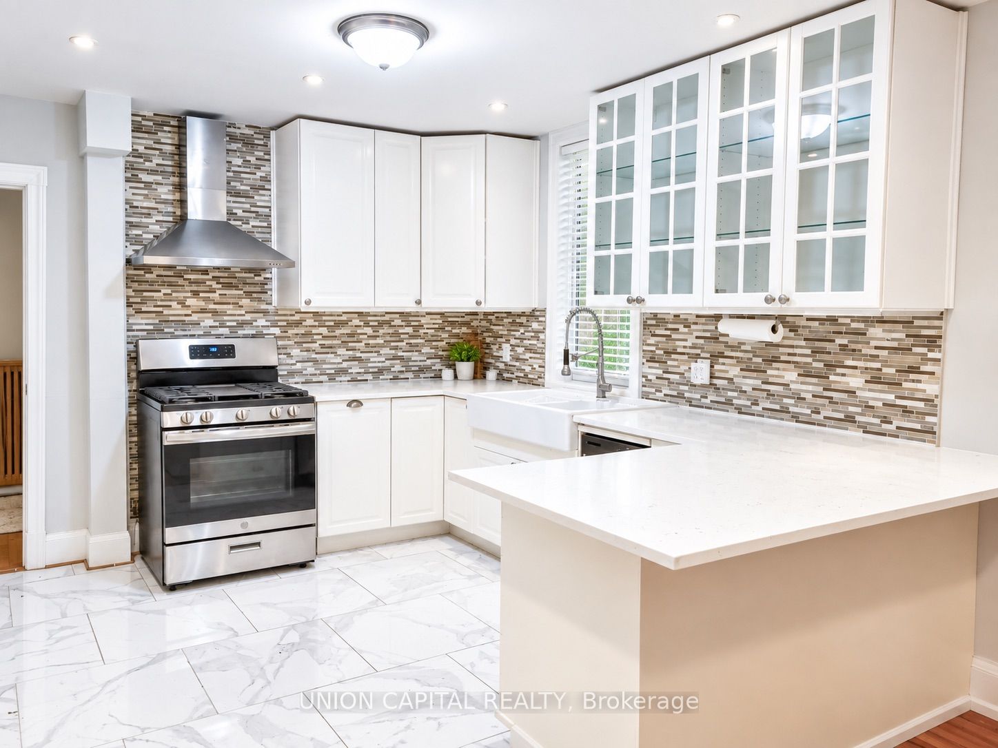 438 Christie Street, Toronto 3
