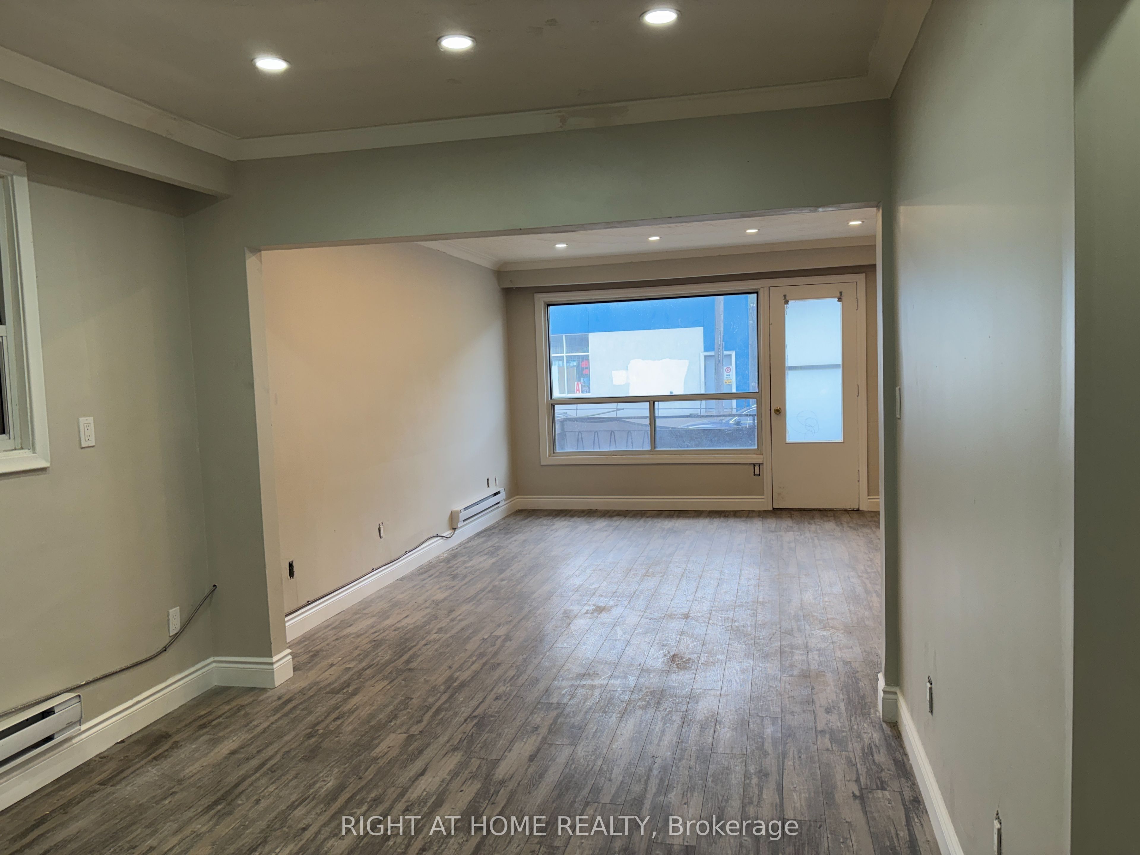 Unit Main - 513 Oakwood Avenue, Toronto 4