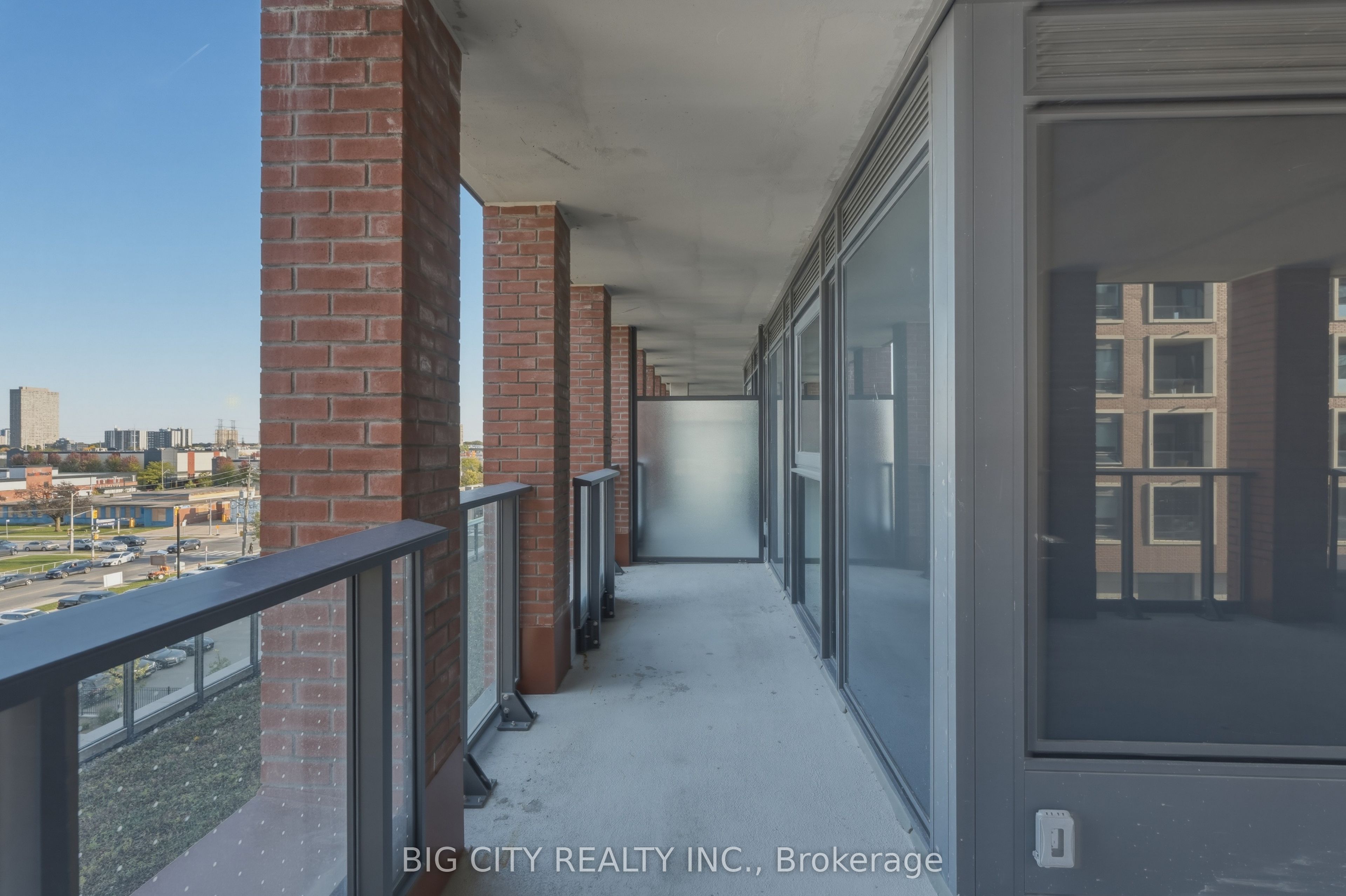 Unit 407 - 25 Frederick Todd Way, Toronto 2