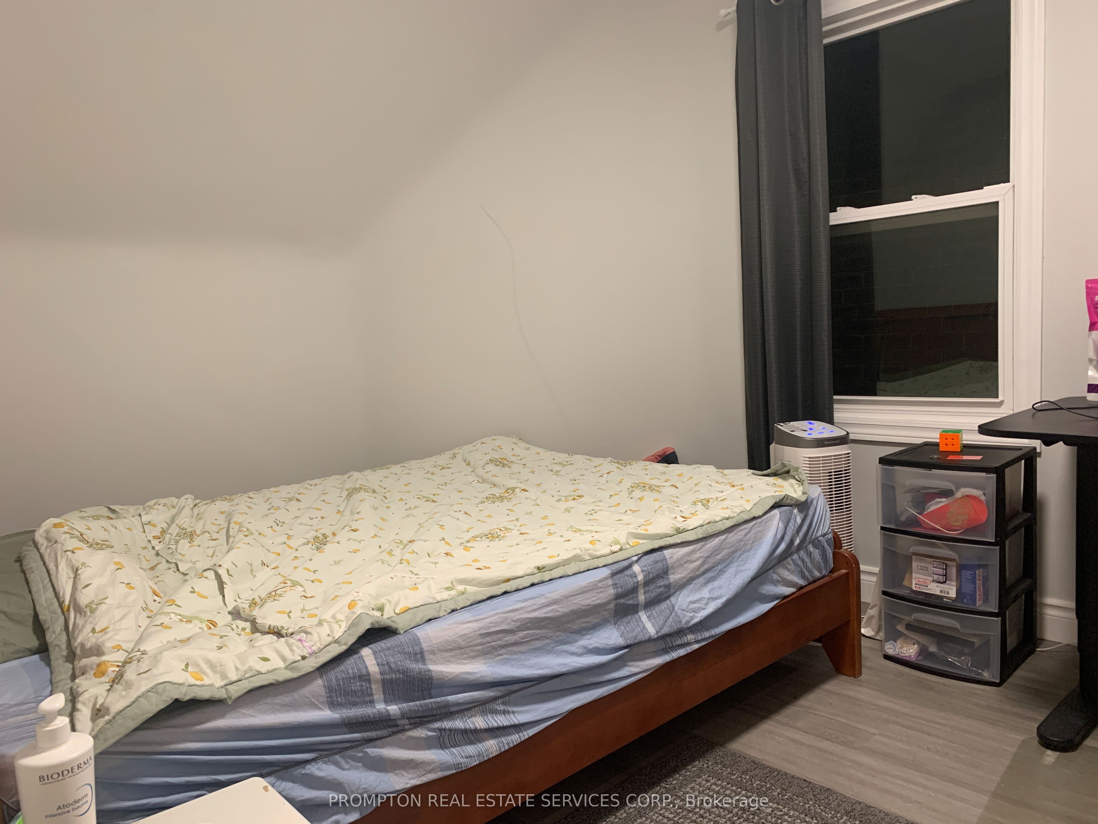 (Address not available), Toronto 5