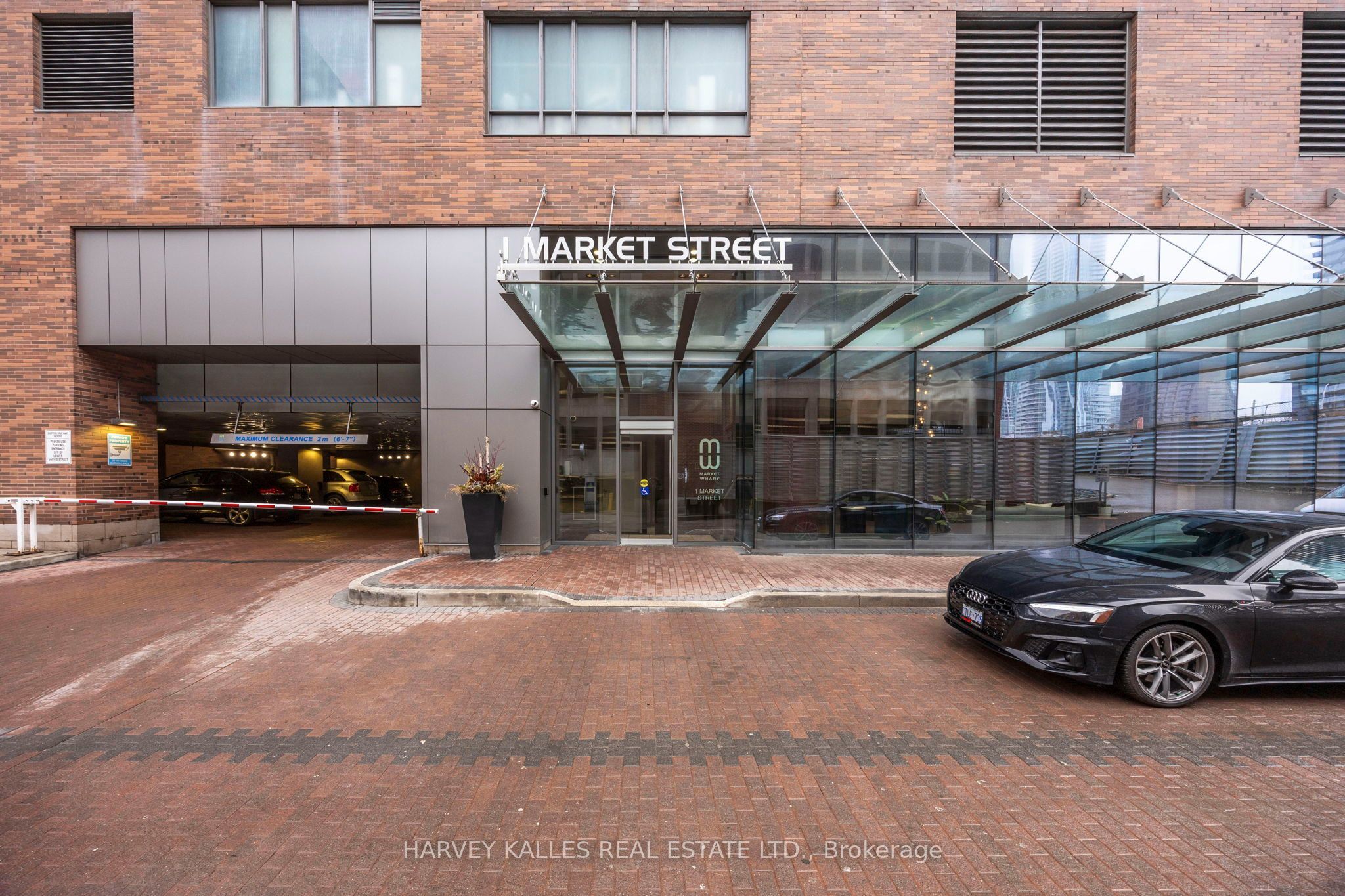 Unit 1612 - 1 Market Street, Toronto 3