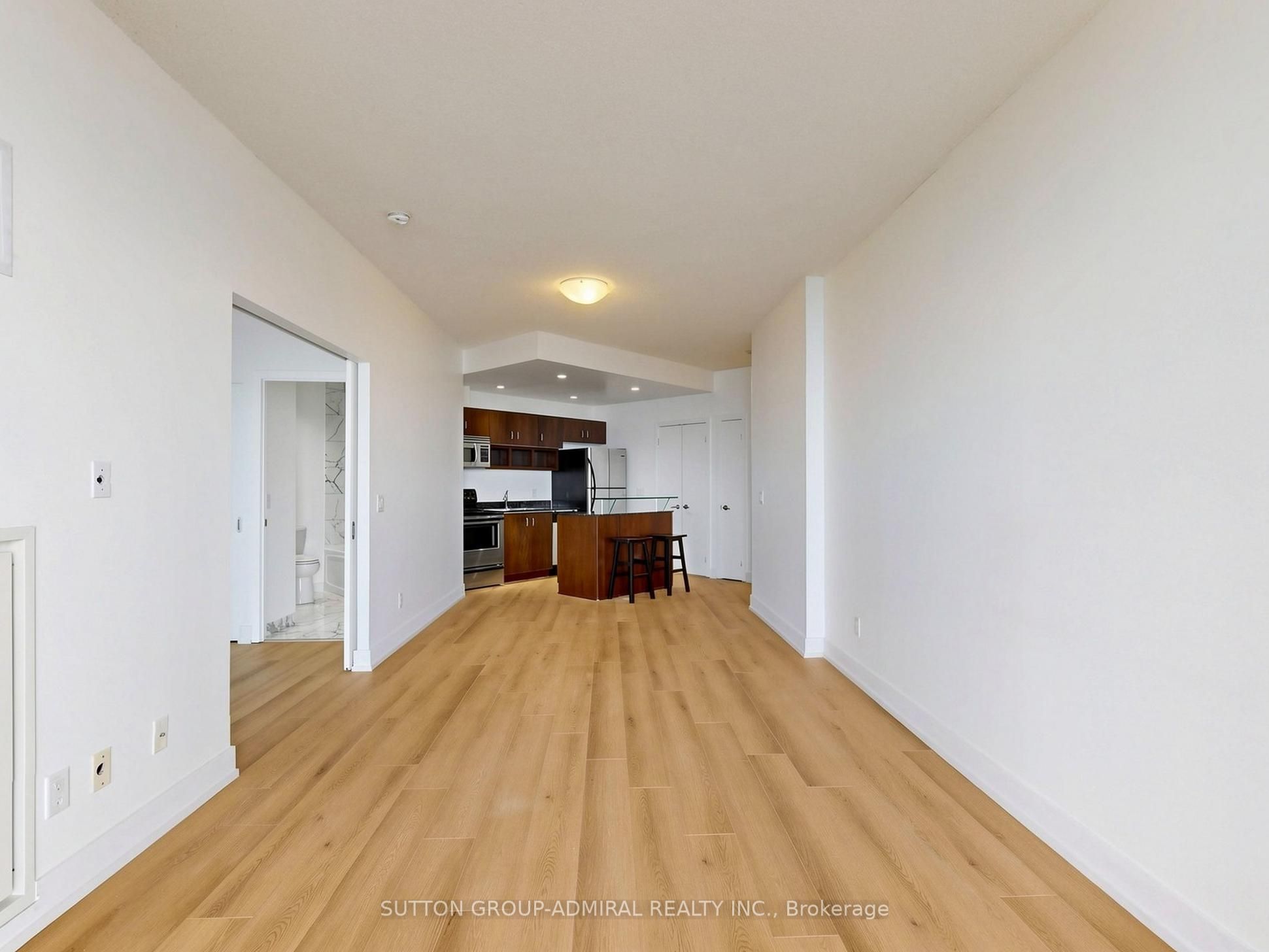 Unit 1410 - 218 Queens Quay W, Toronto 4