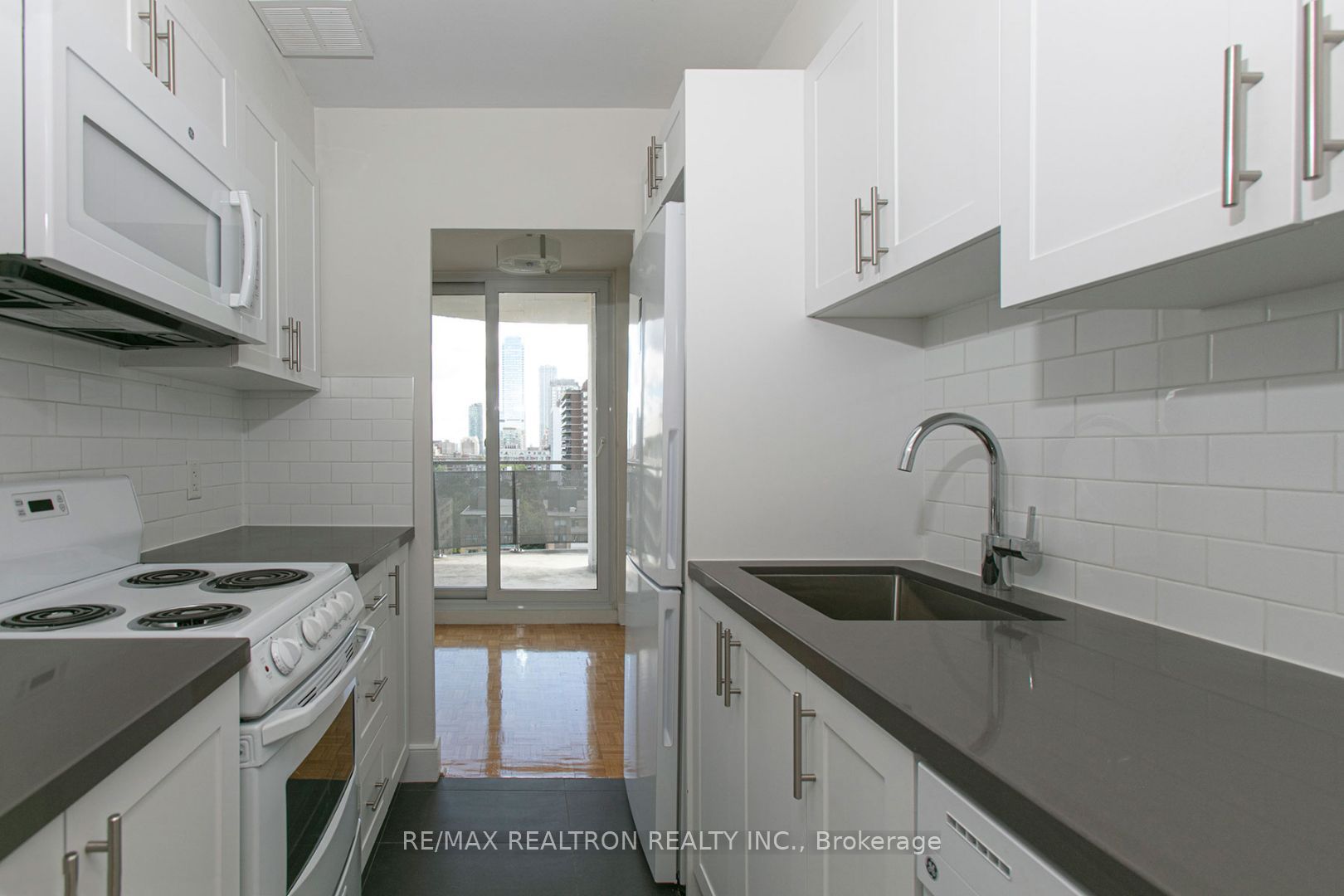 Unit 206 - 485 Huron Street, Toronto 2