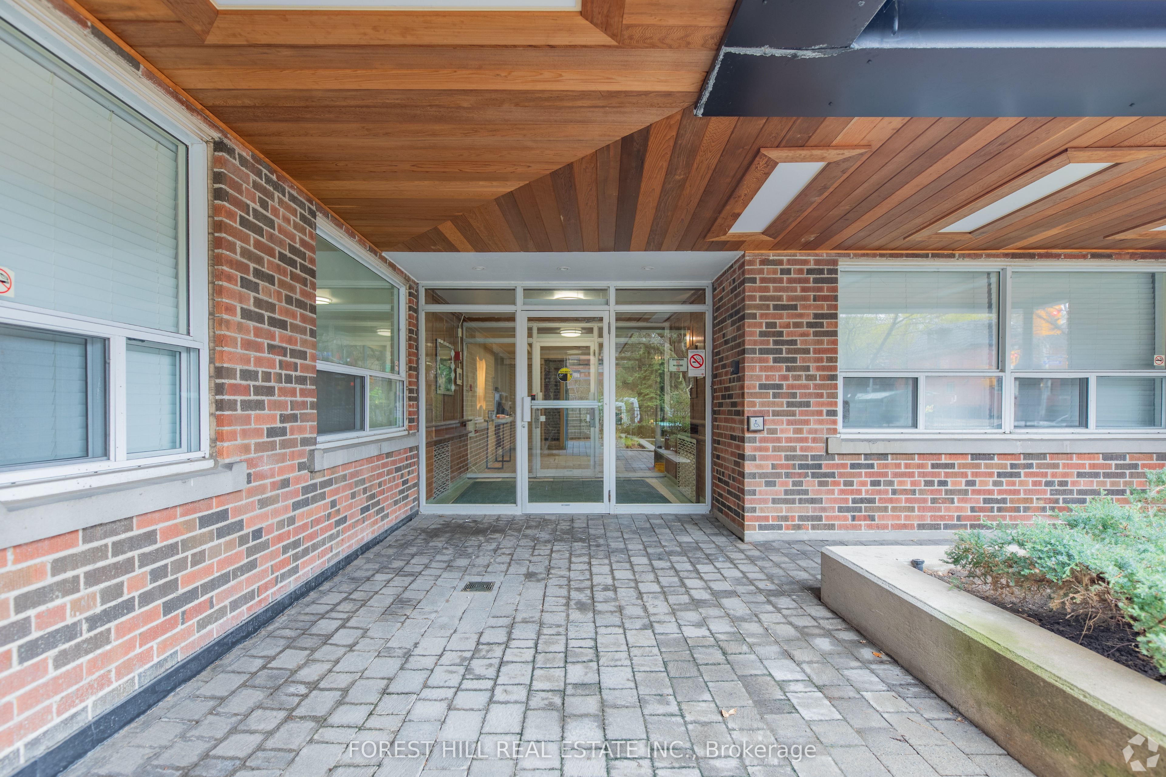 Unit 408 - 291 Avenue Road, Toronto 3