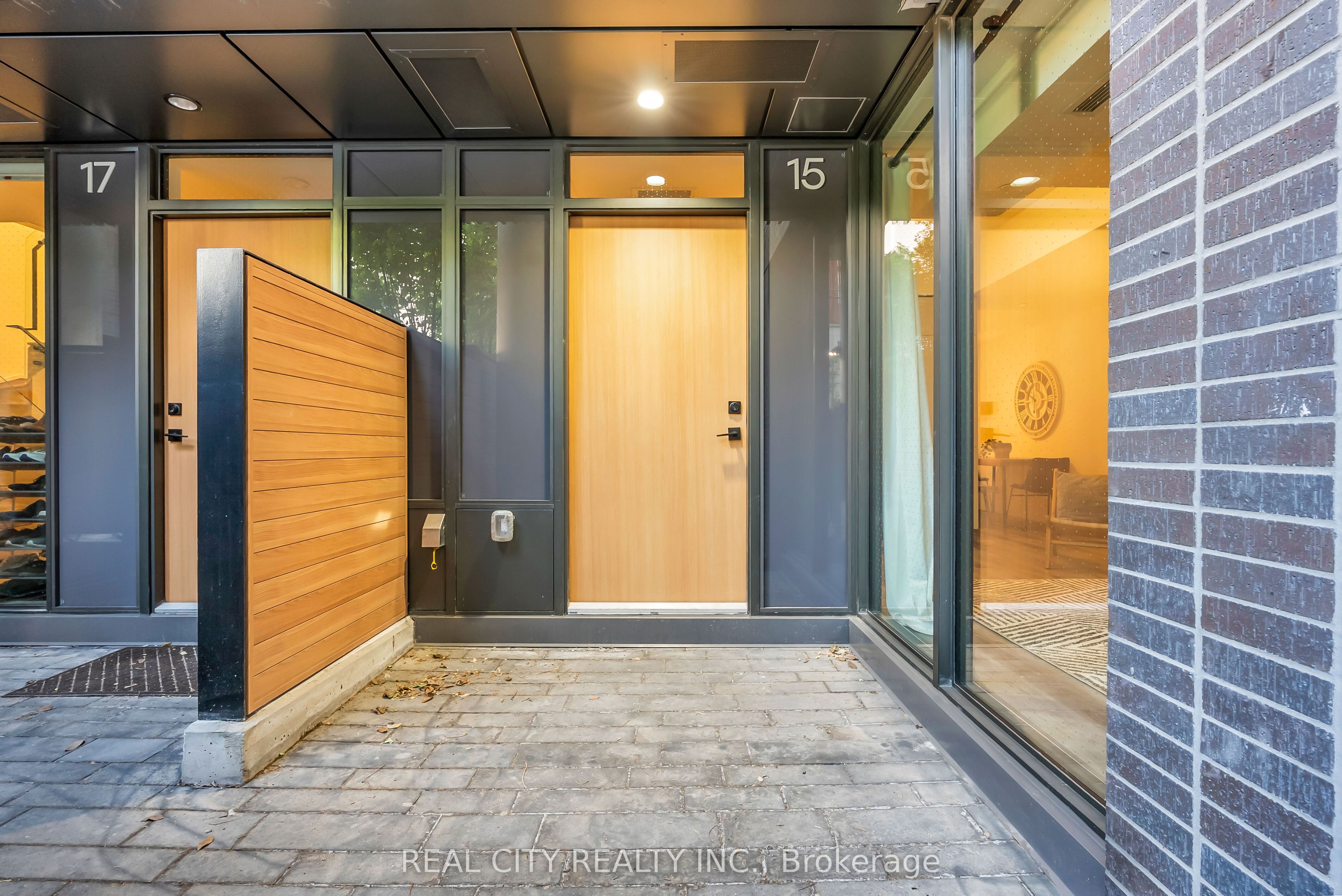 Unit 114 - 28 Eastern Avenue, Toronto 2
