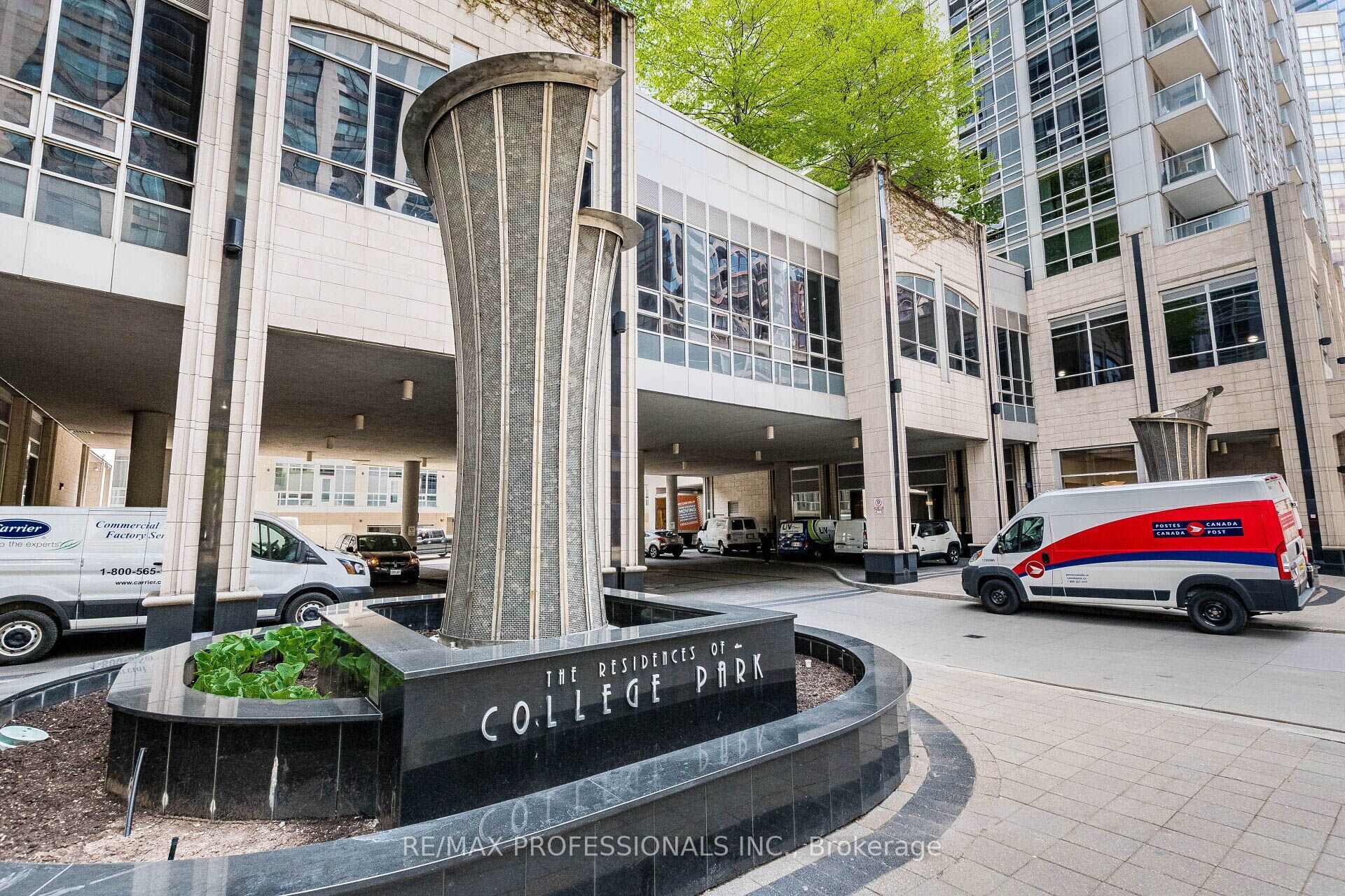 Unit 915 - 763 Bay Street, Toronto 2