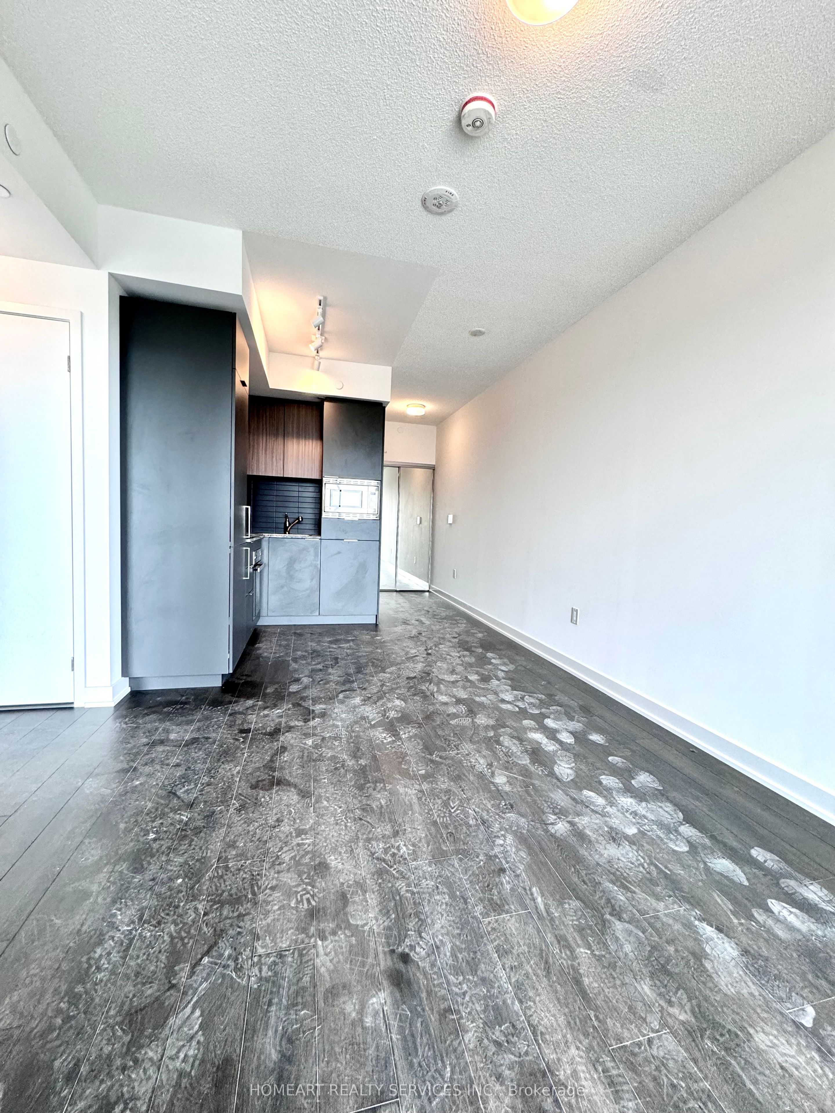 Unit 2805 - 50 O'neill Road, North York 4