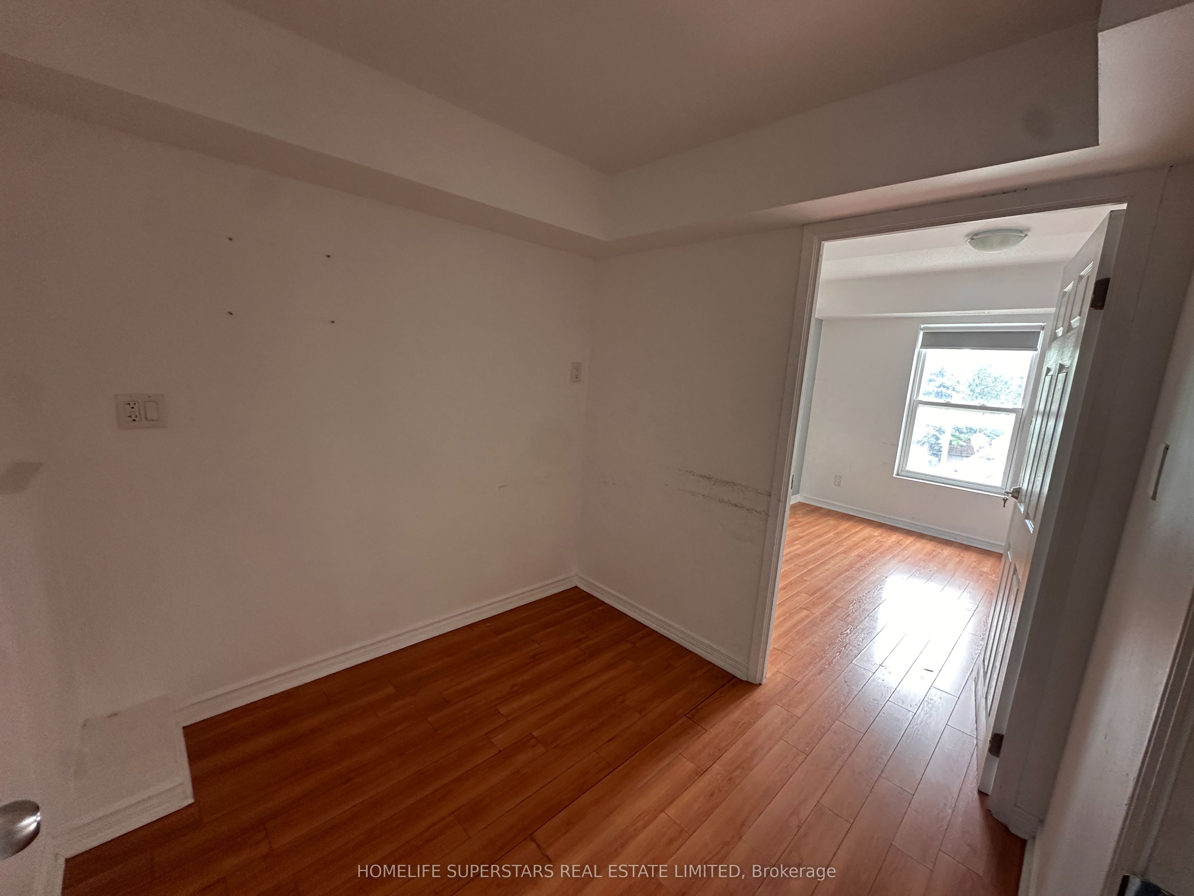 Unit 204 - 38 Kensington Place, Toronto 5