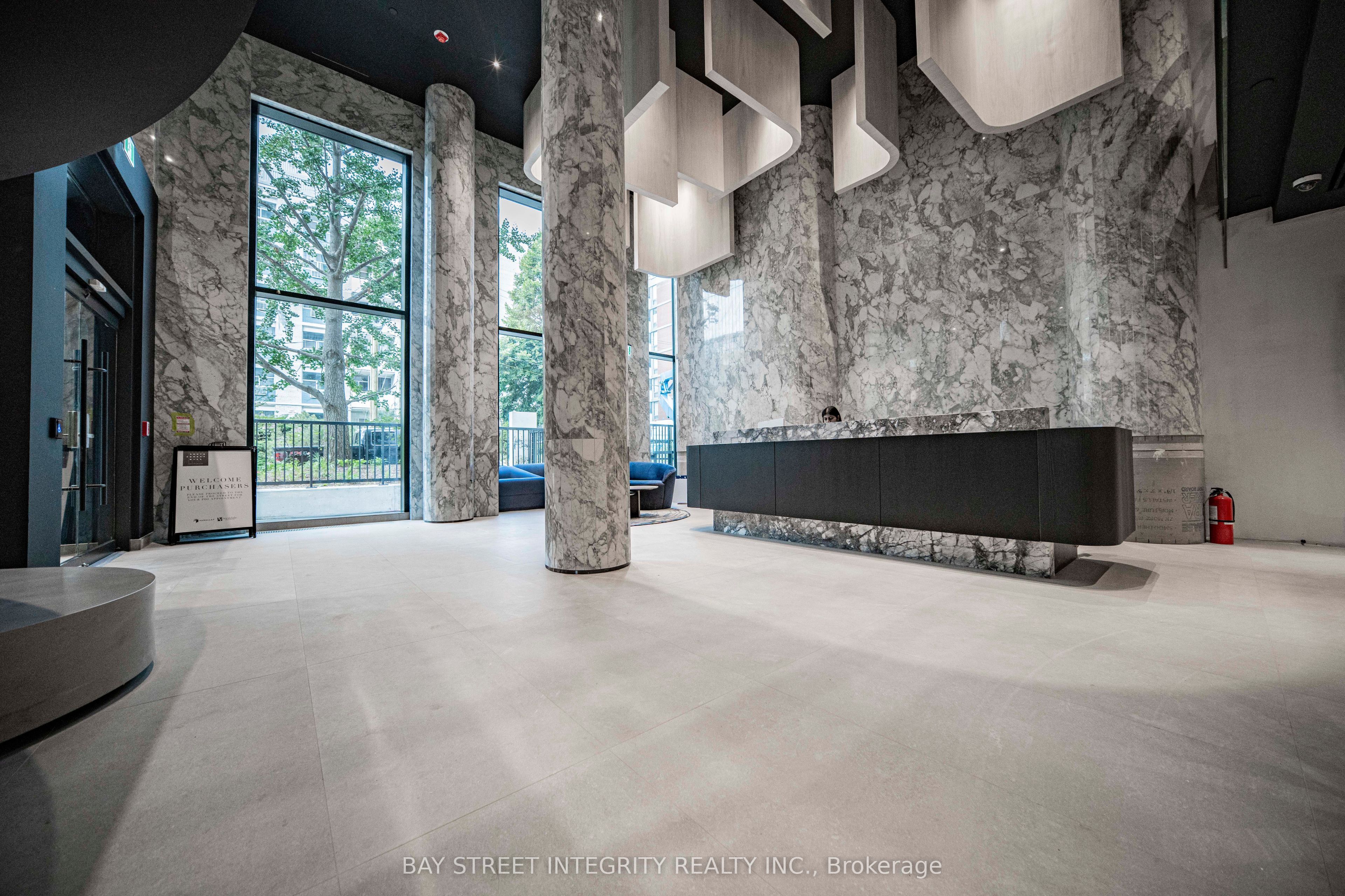 Unit 702 - 91 Montclair Avenue, Toronto 3