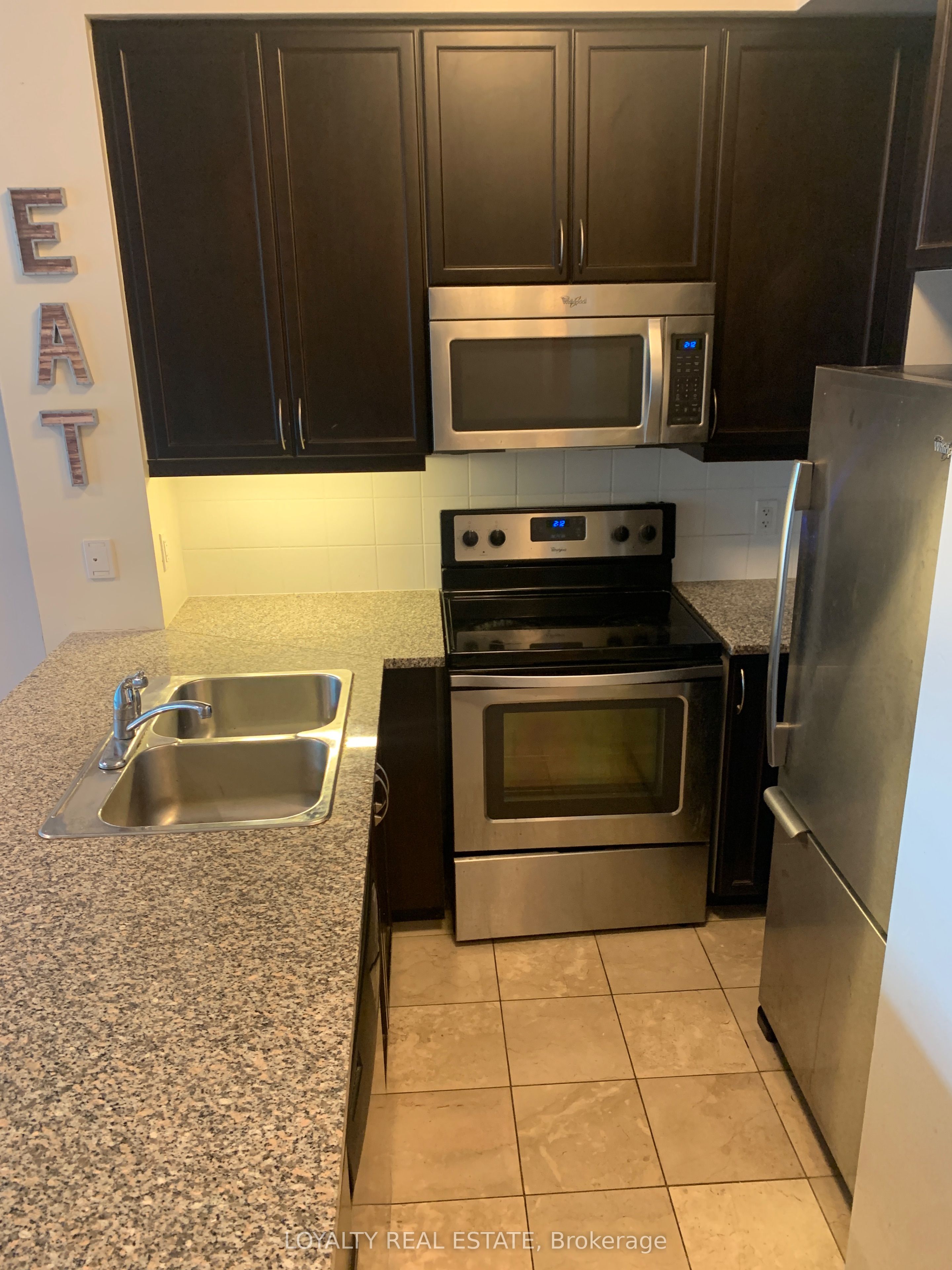 Unit 309 - 19 Grand Trunk Crescent, Toronto 5