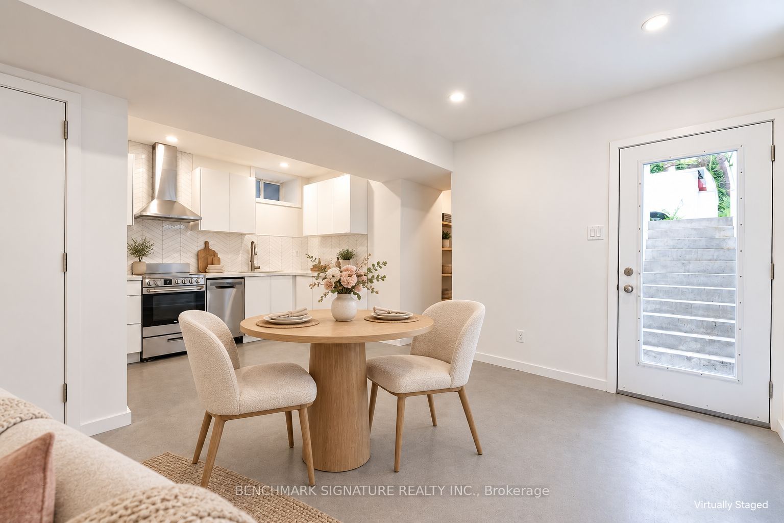 Unit Lower - 301 Euclid Avenue, Toronto 4