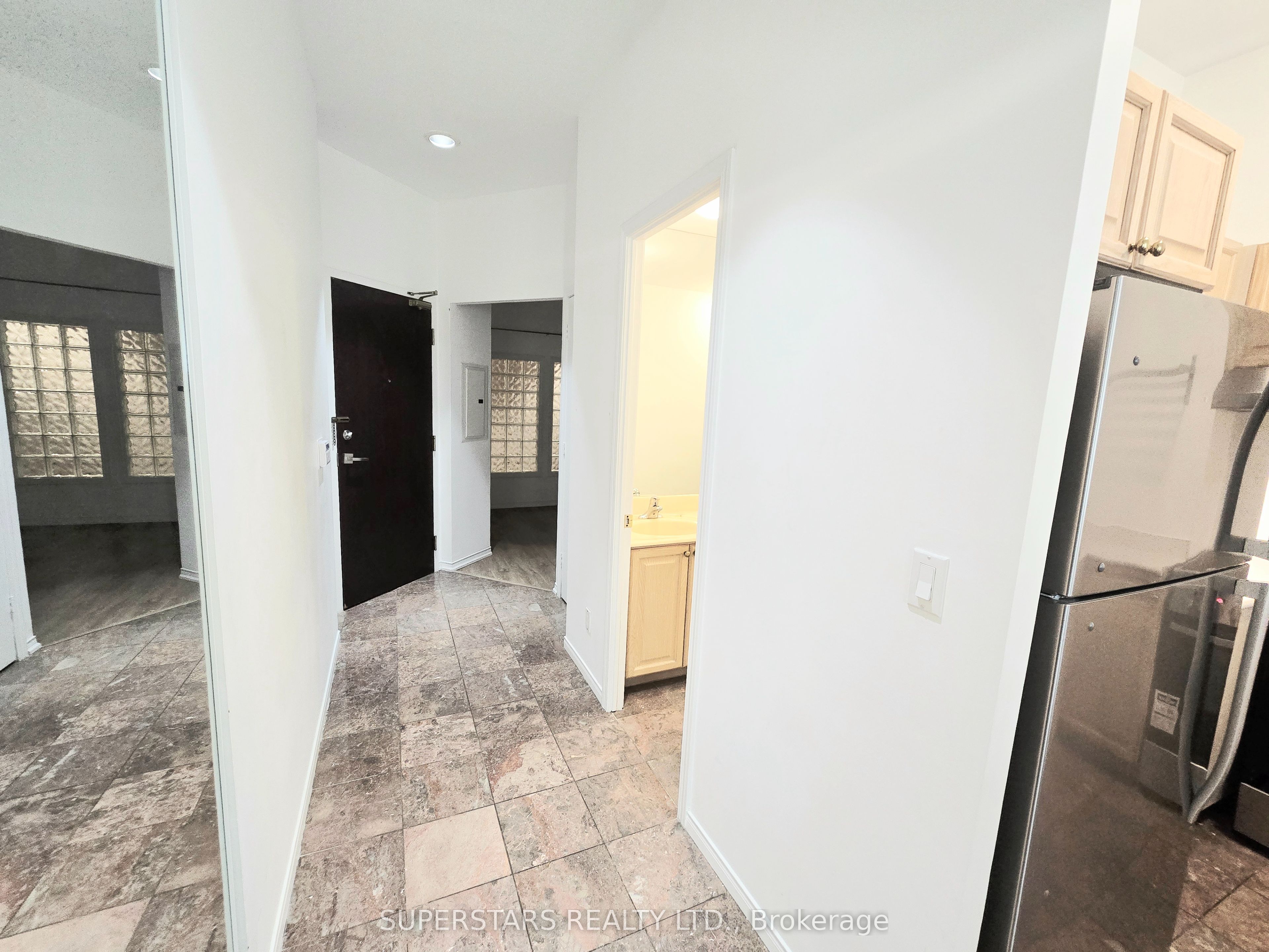 Unit 1712 - 7 King Street E, Toronto 3