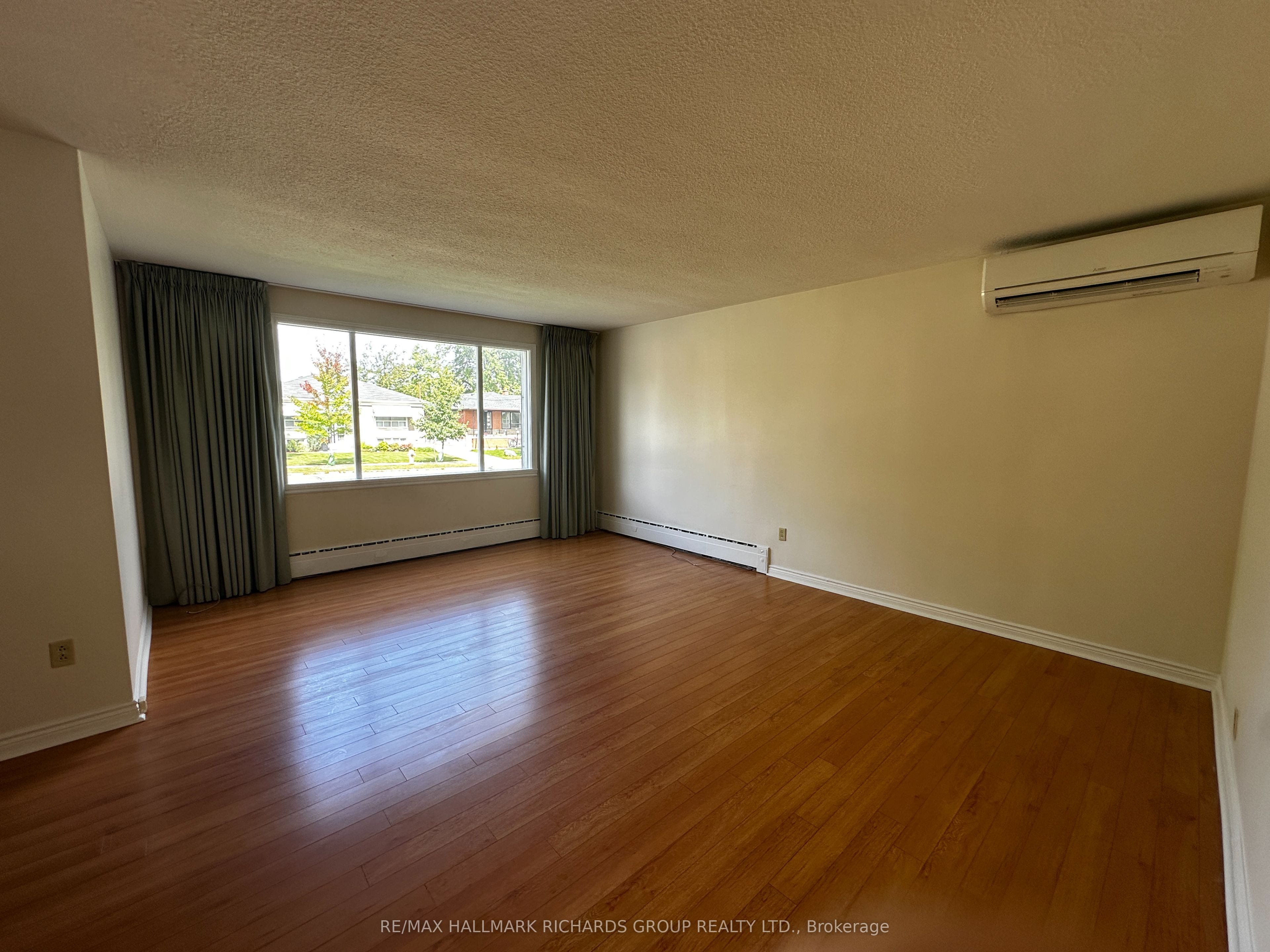 371 Cummer Avenue, North York 5