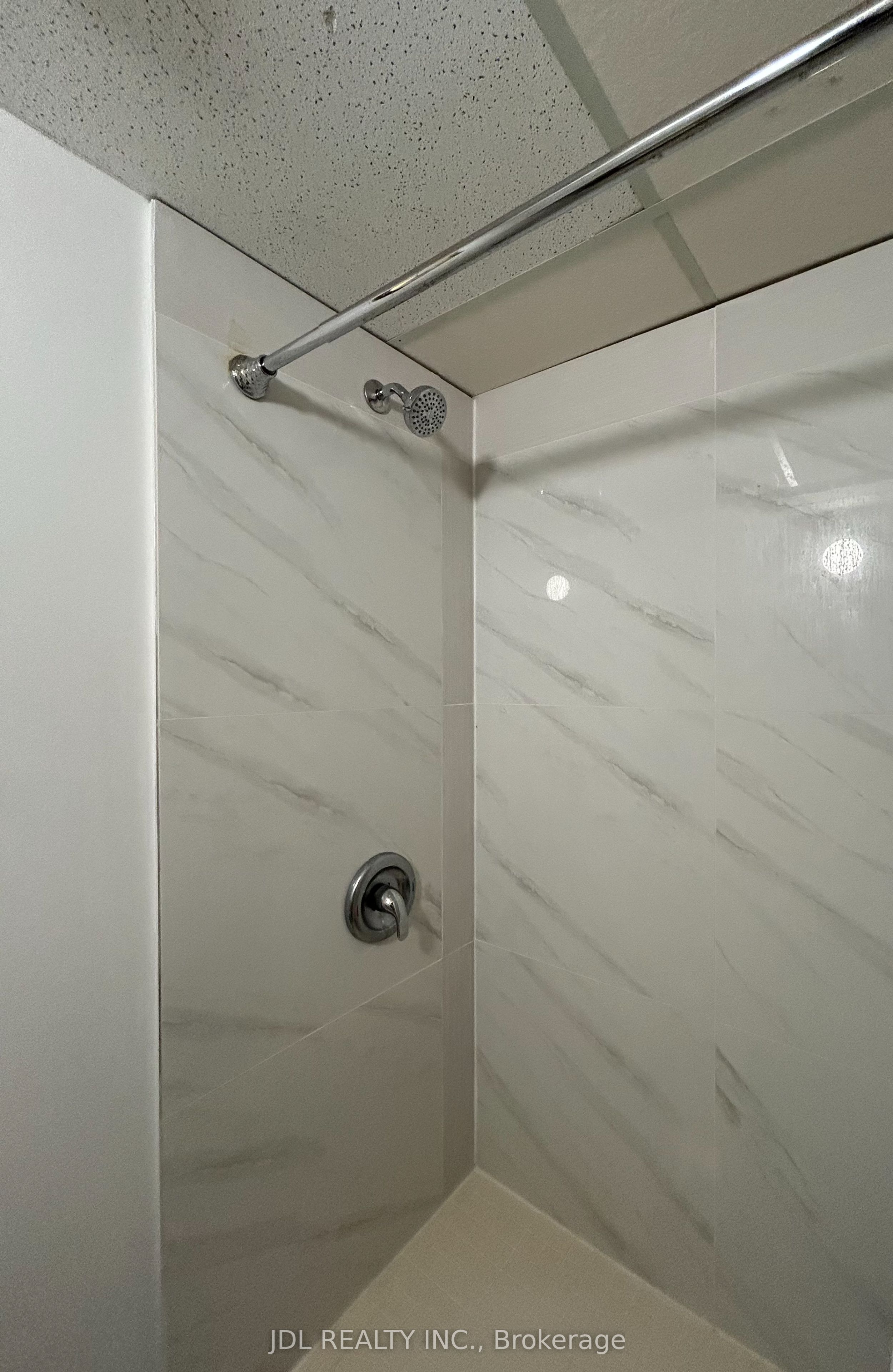 Unit Master bedroom AA bsmt - 3 Butterfield Drive, North York 5