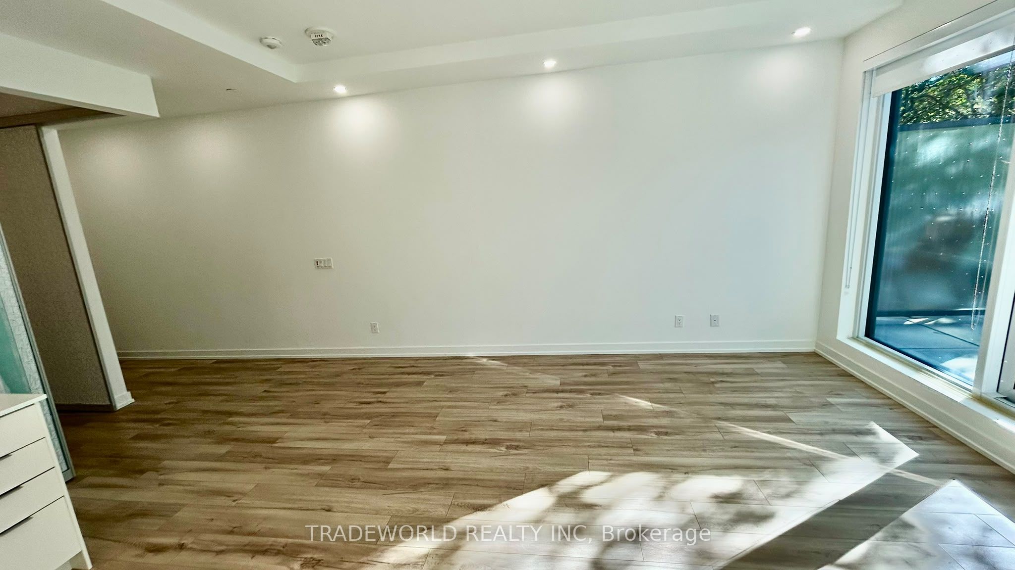 Unit 211 - 181 Sheppard Avenue E, North York 5