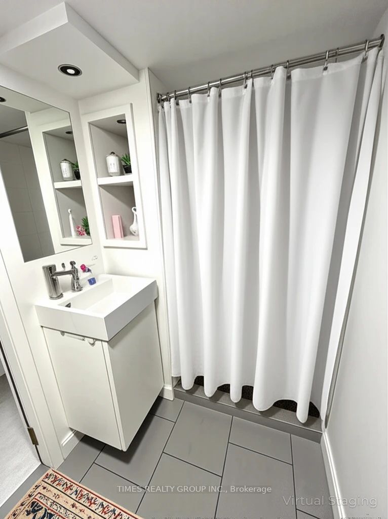 Unit Lower - 24 Coolmine Road, Toronto 4