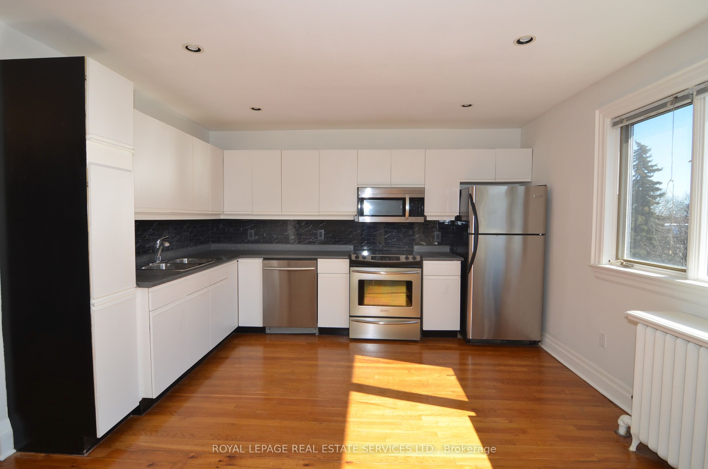 Unit 3 - 33 Woodlawn Avenue E, Toronto 4