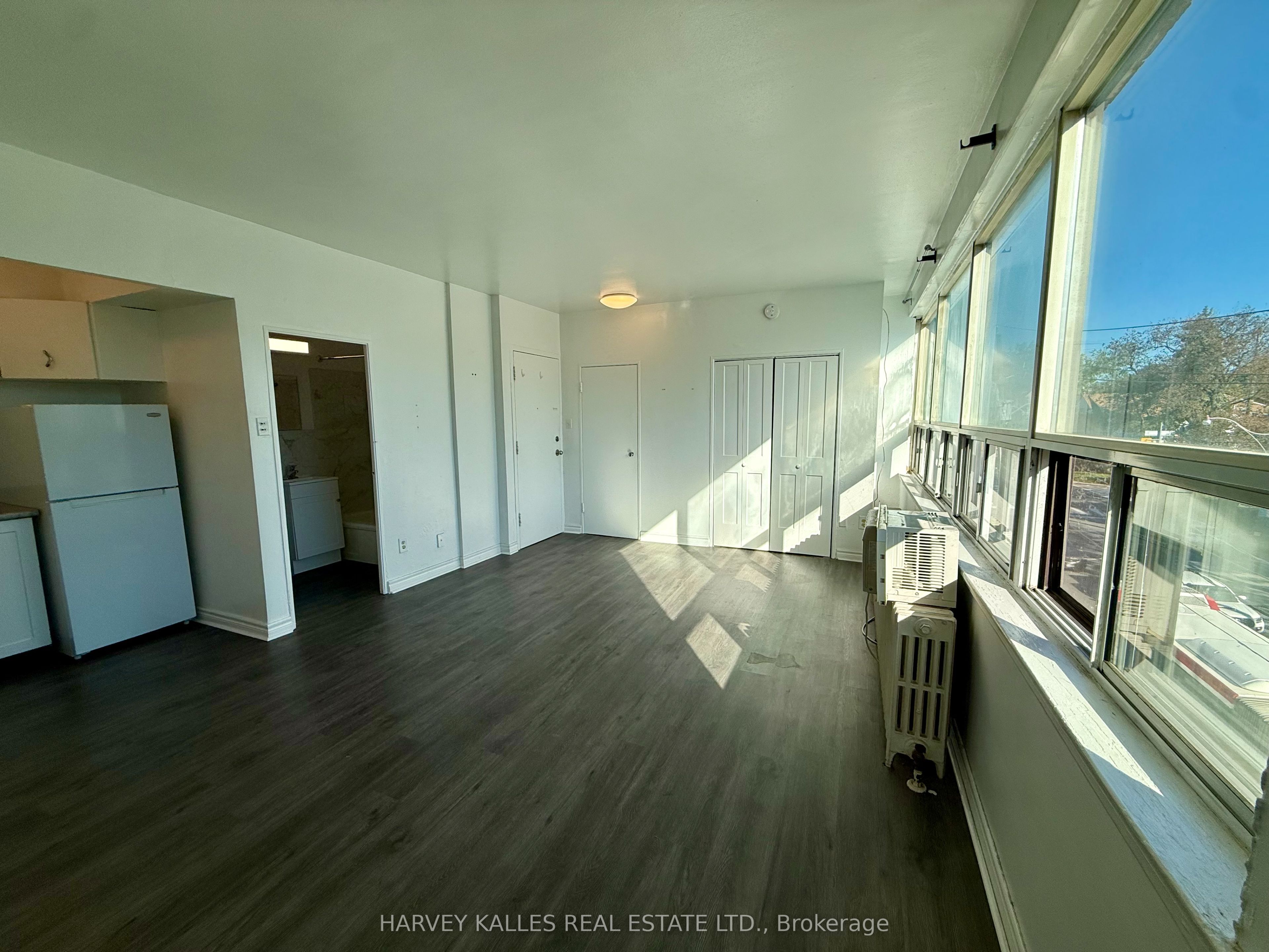 Unit 311 - 1582 Bathurst Street, Toronto 3