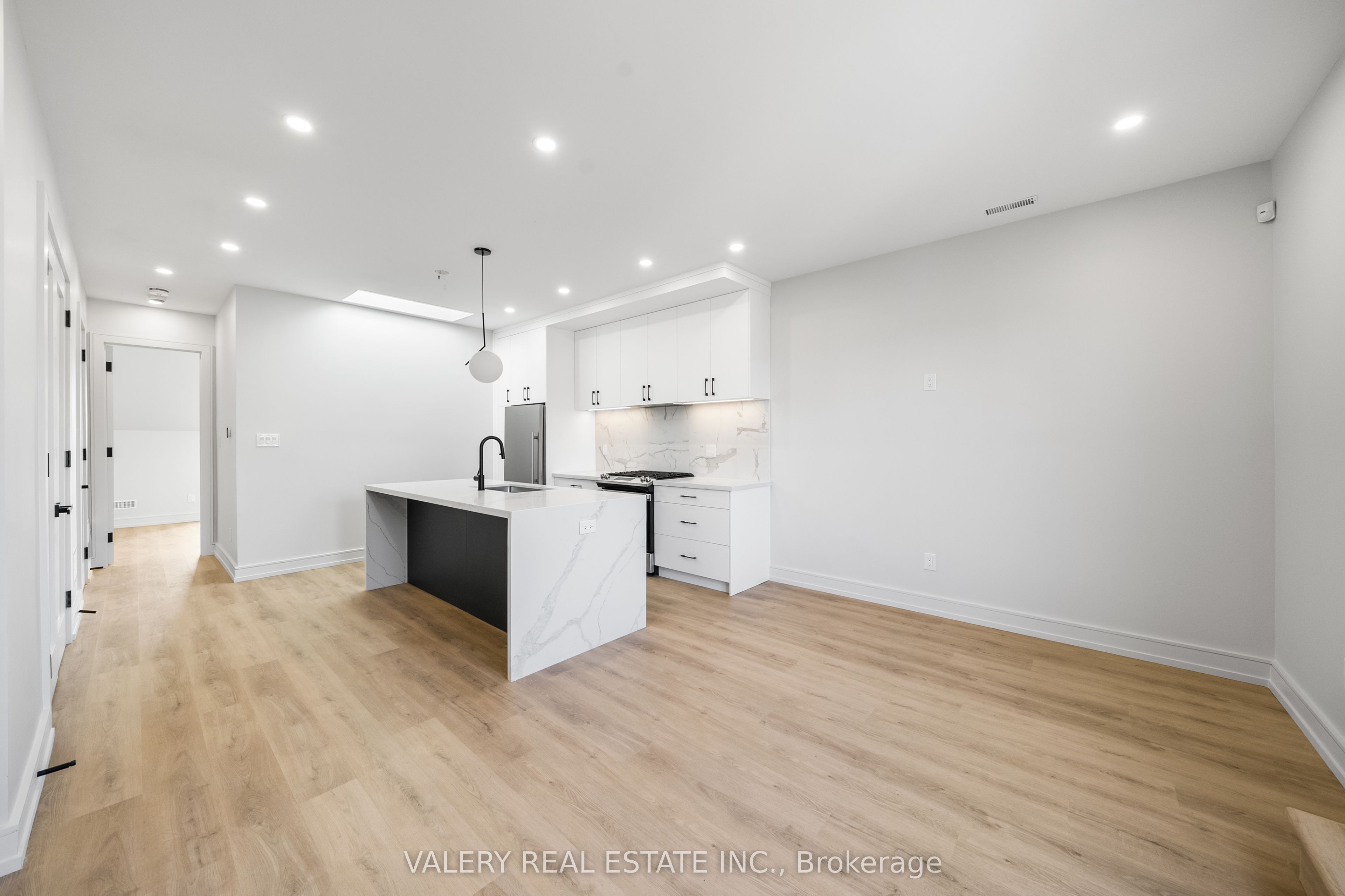 Unit 4-3rd Floor - 158 Dovercourt Road, Toronto 4