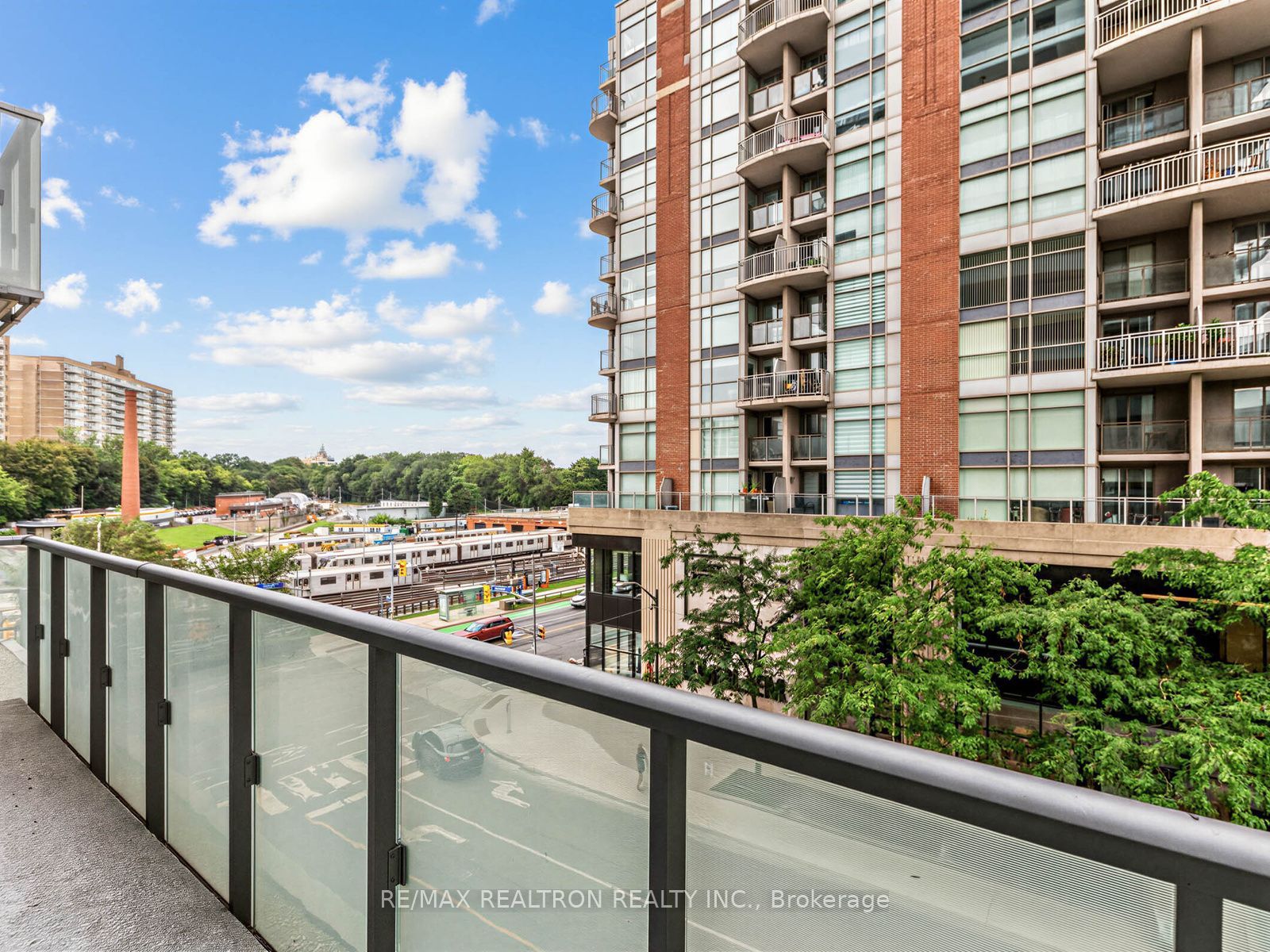 Unit 407 - 1815 Yonge Street, Toronto 5