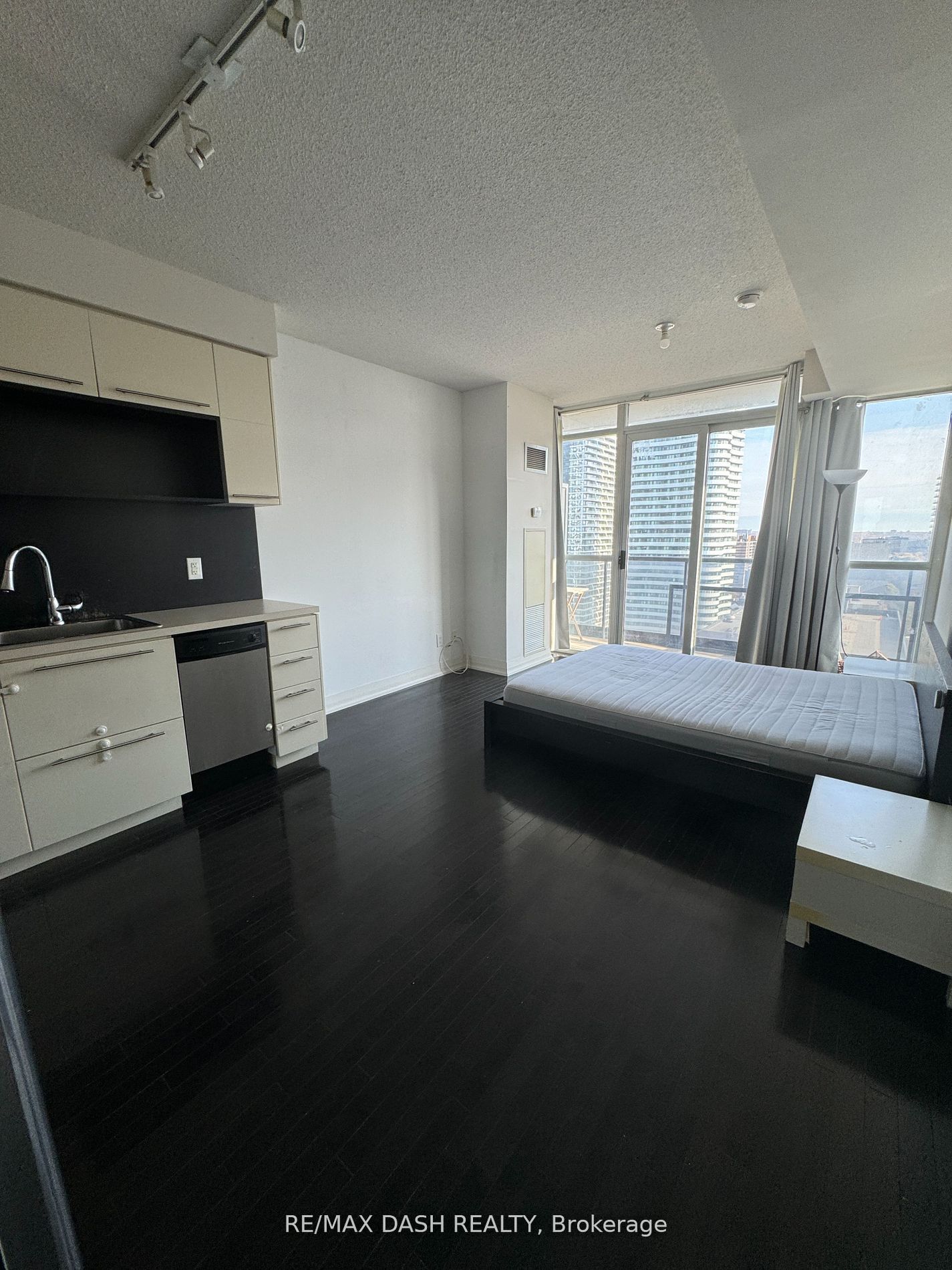 Unit 2701 - 25 Carlton Street, Toronto 3