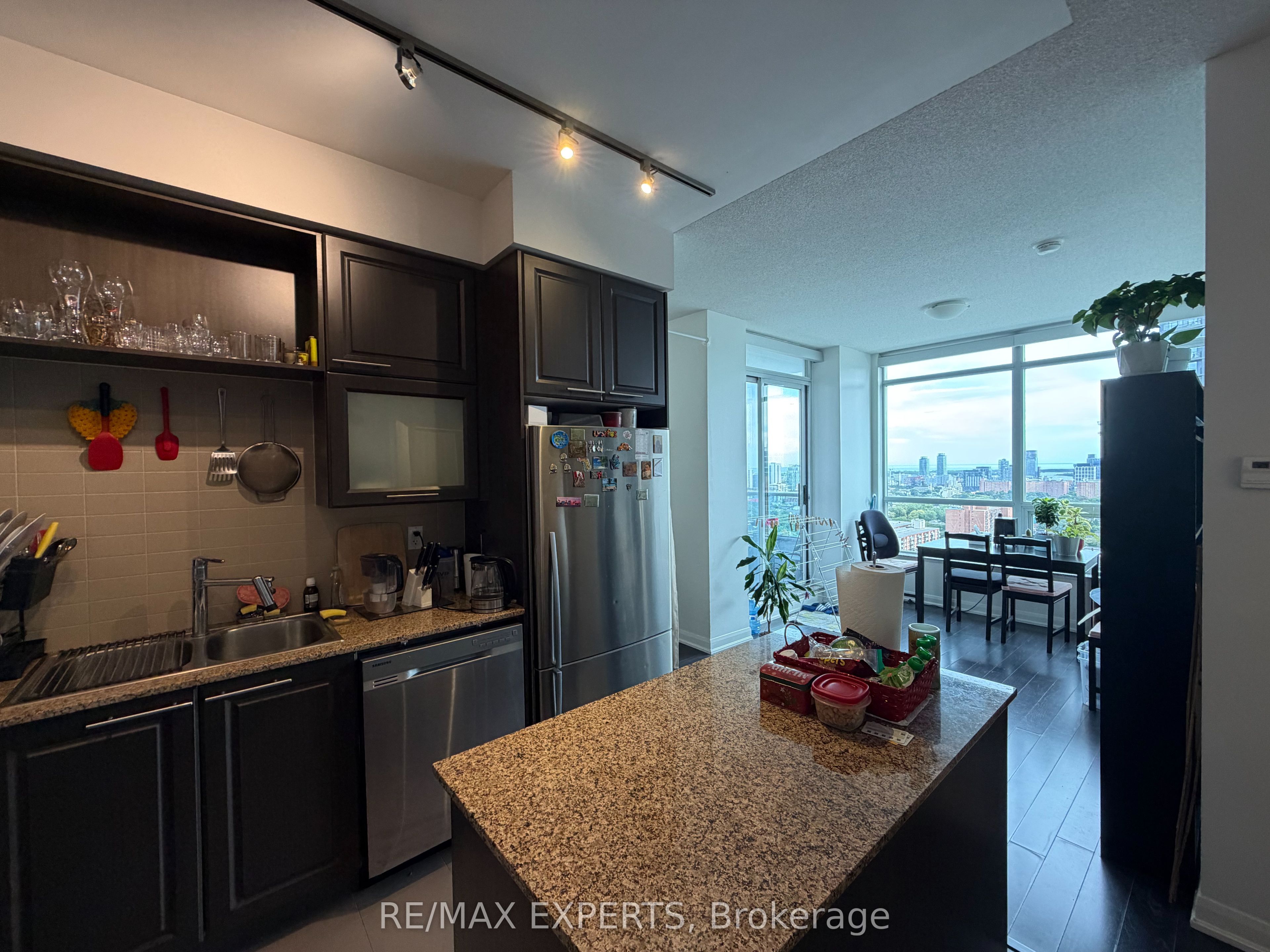 Unit 2004 - 500 Sherbourne Street, Toronto 3