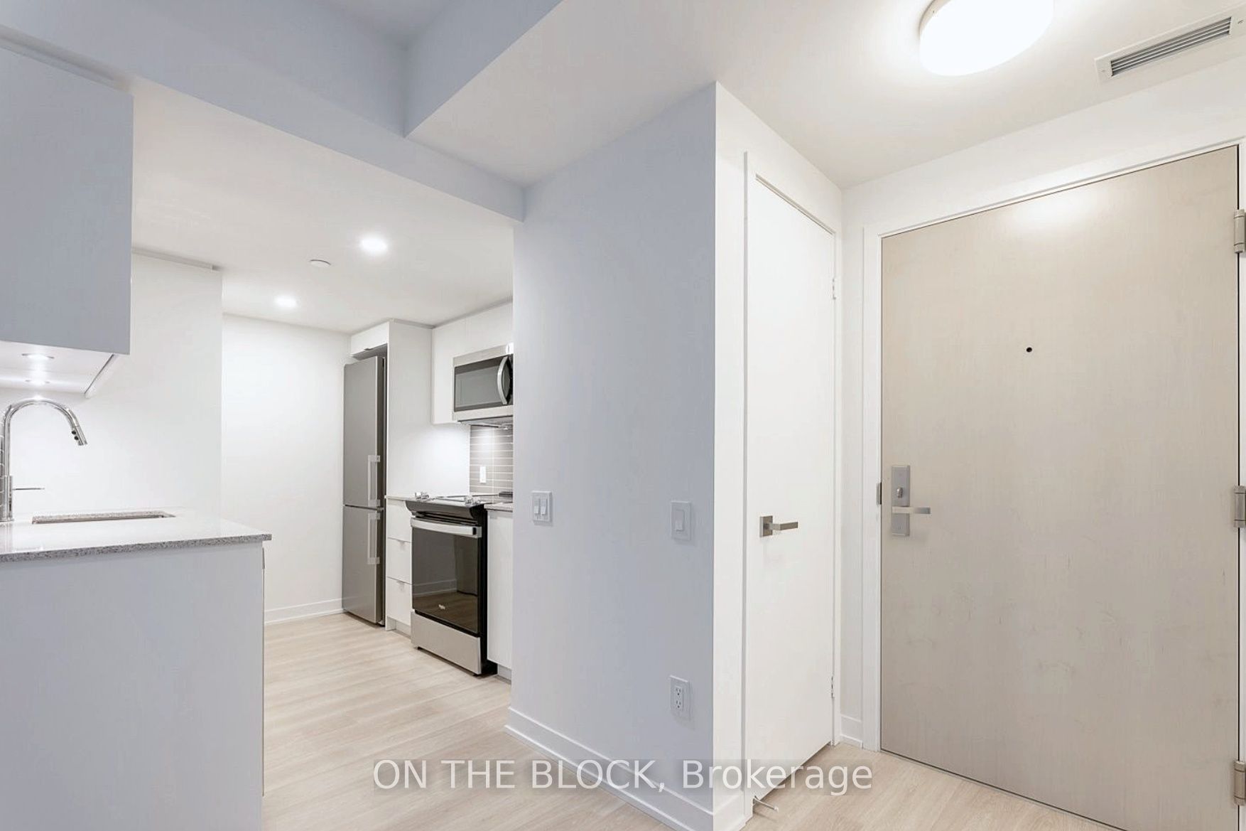 Unit 620 - 500 Wilson Avenue, North York 2
