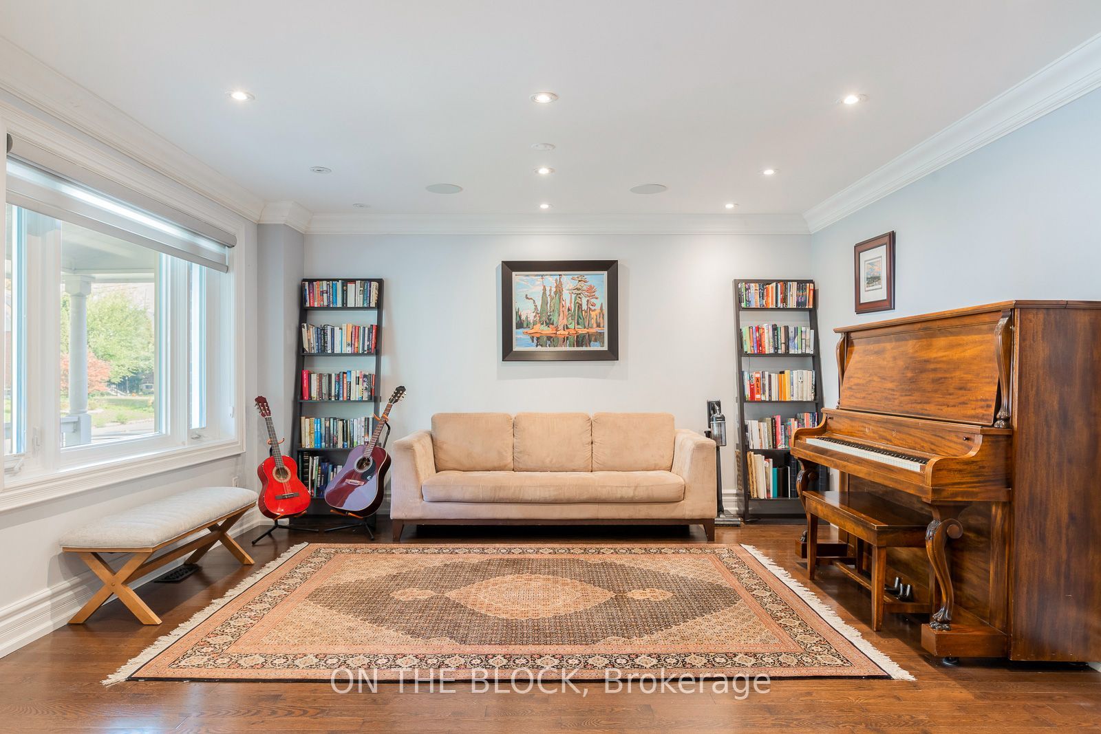 21 Craigmore Crescent, North York 4