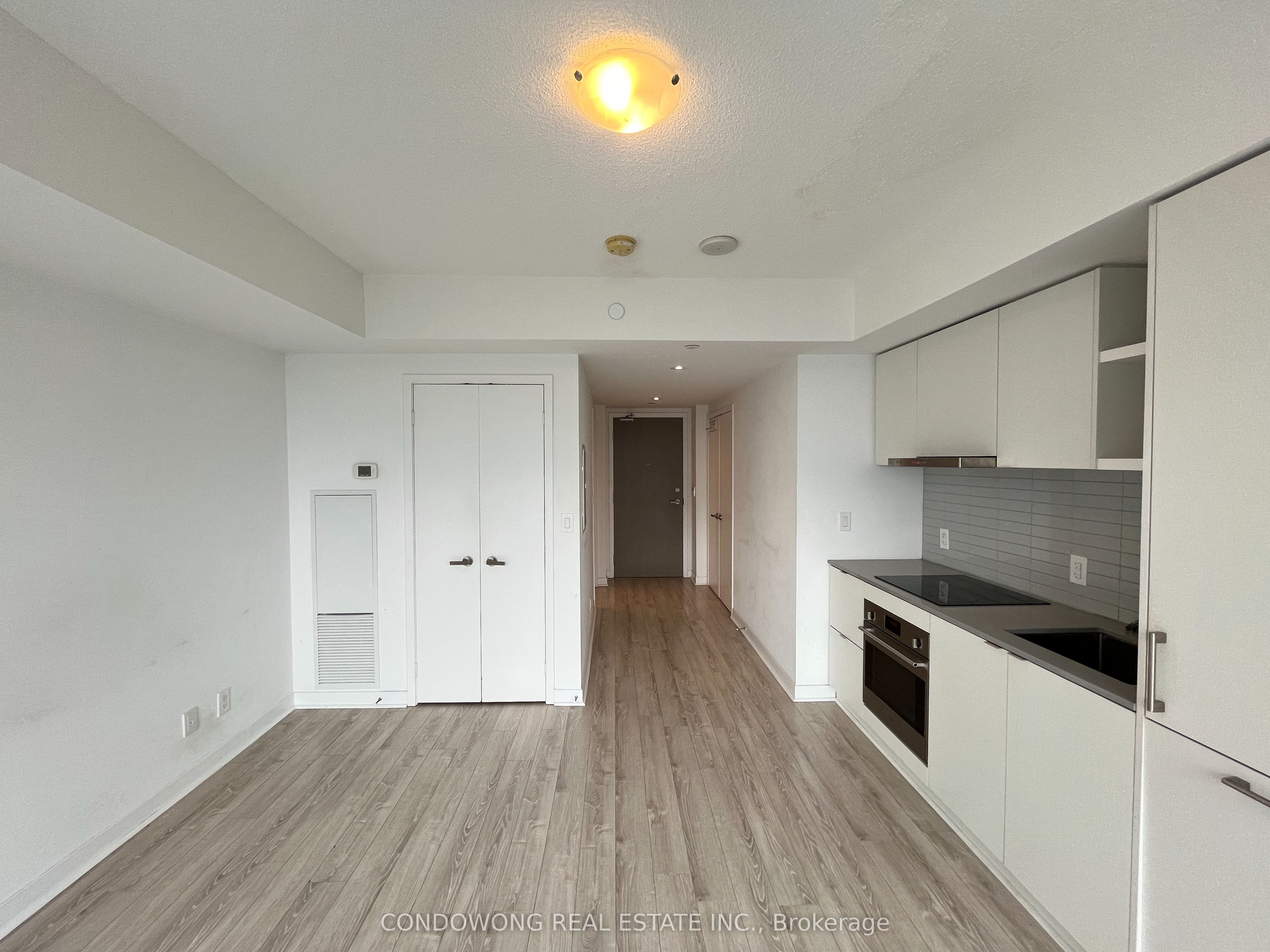 Unit 4108 - 100 Harbour Street, Toronto 4