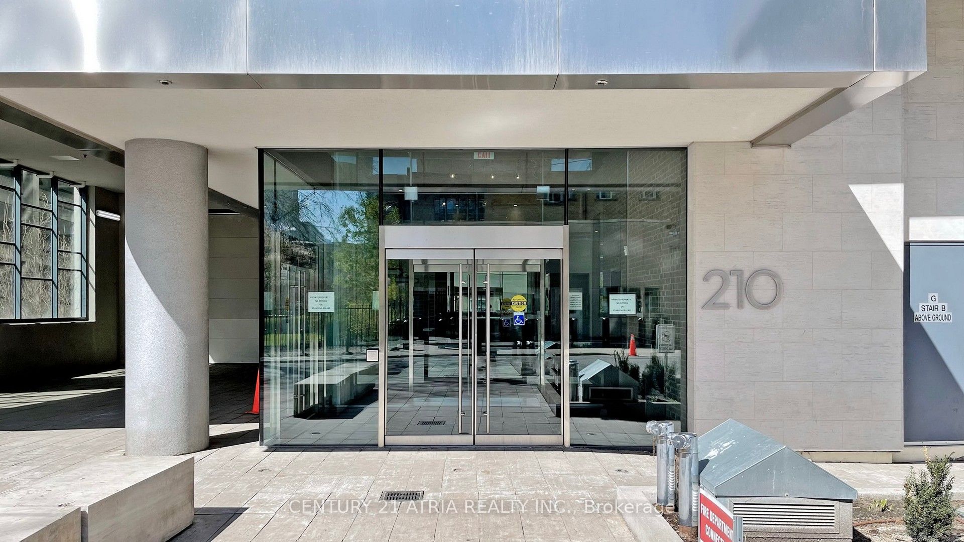 Unit 1003 - 210 Simcoe Street, Toronto 3