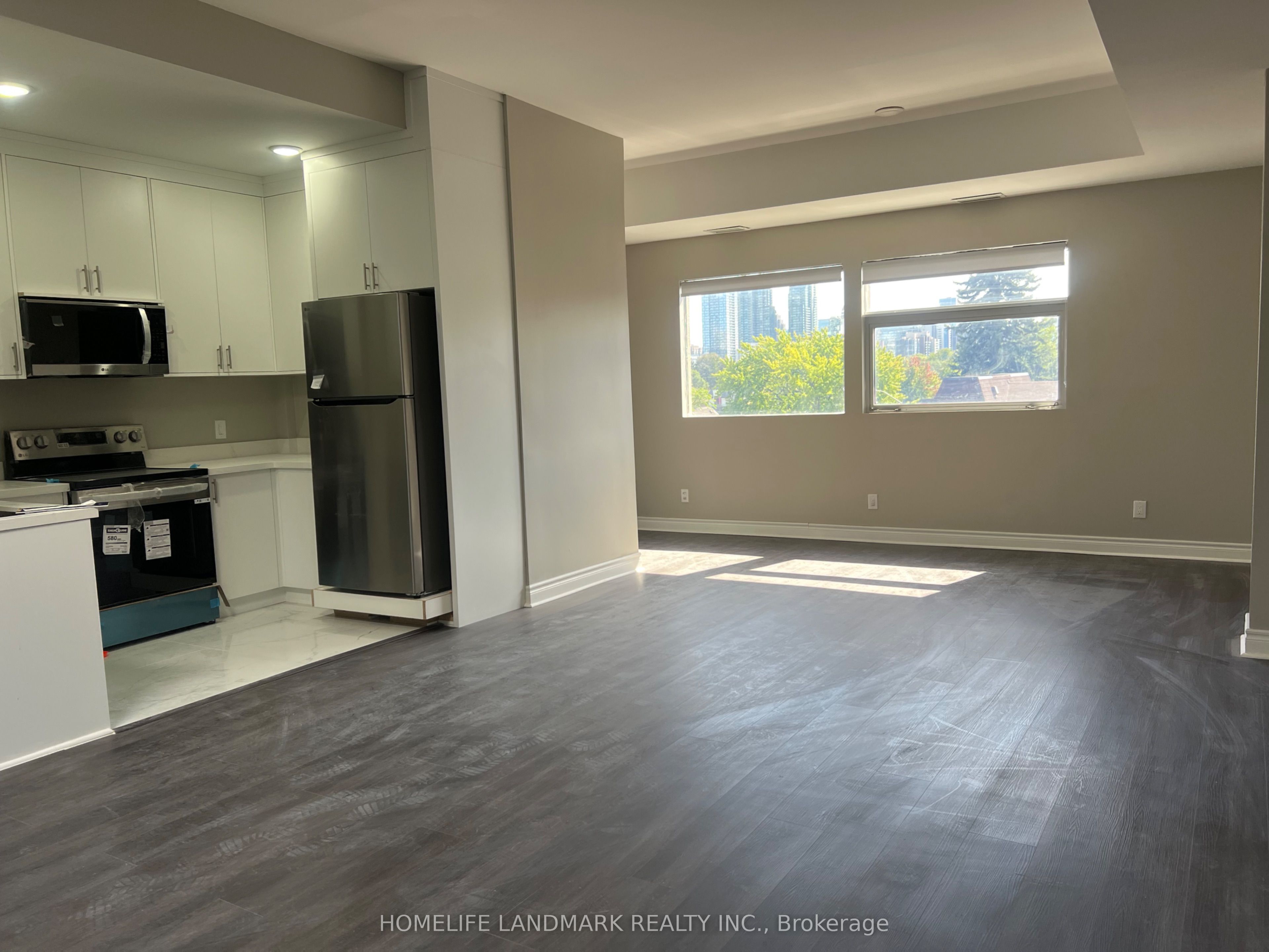 Unit 301 - 89 FINCH Avenue W, North York 3