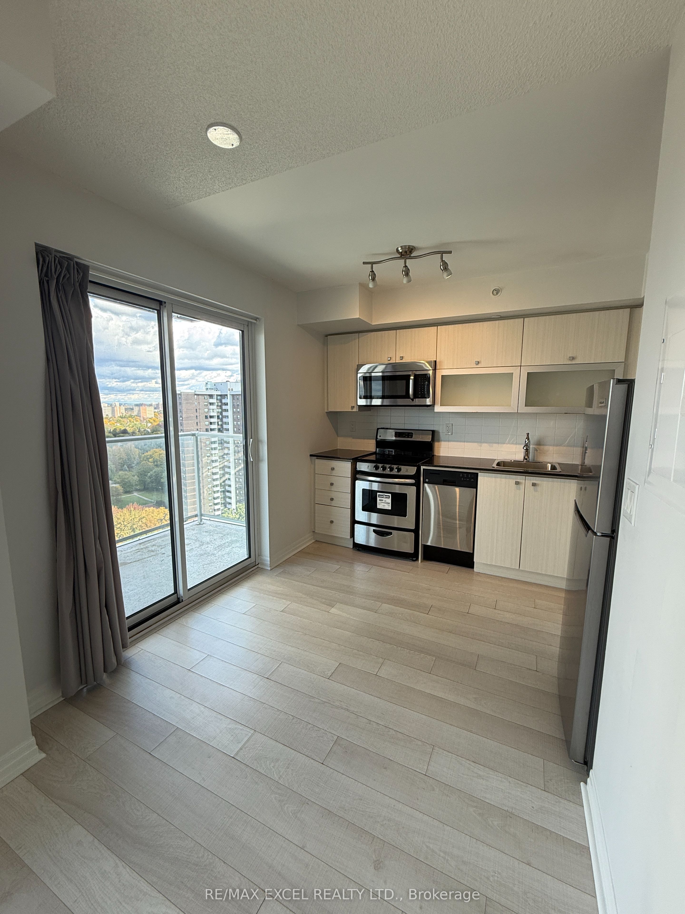 Unit 1903 - 275 Yorkland Road, North York 4