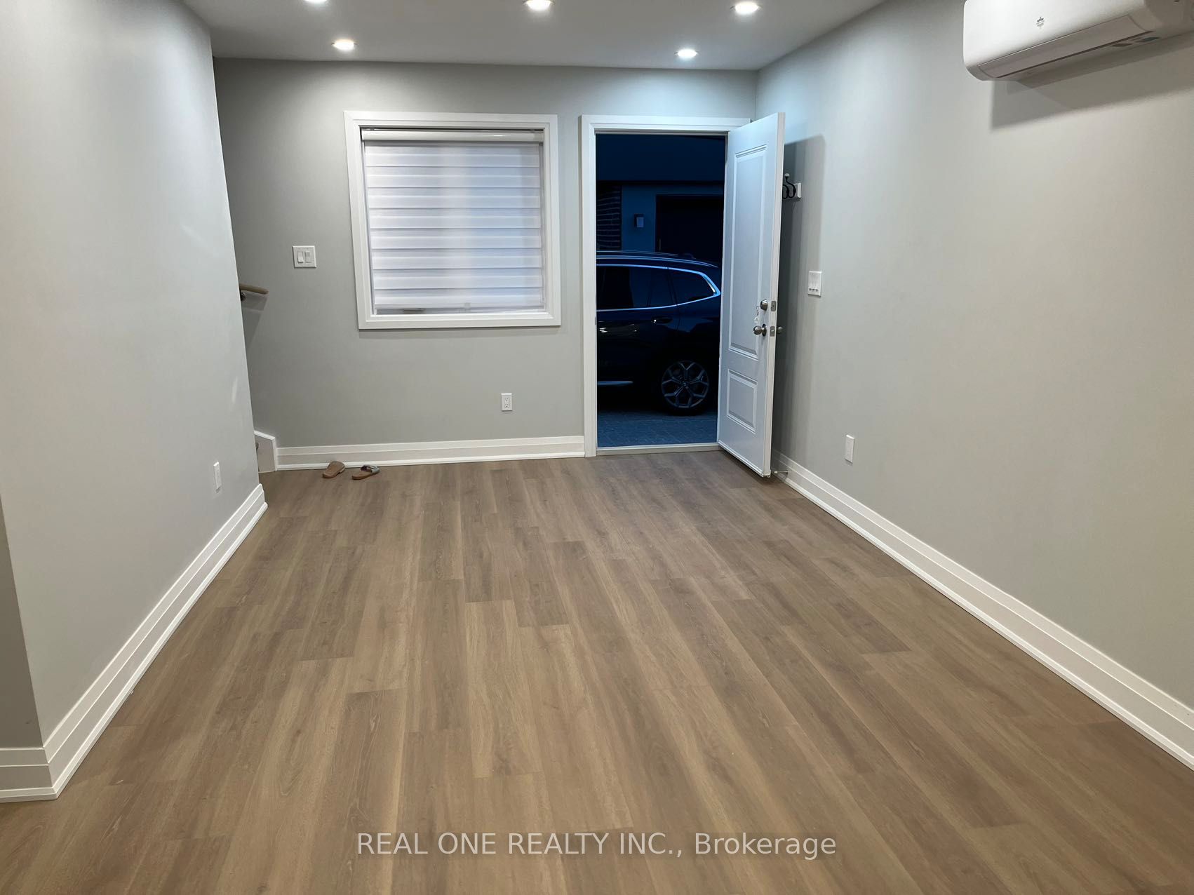 Unit Laneway house - 90 Douglas Avenue, Toronto 5