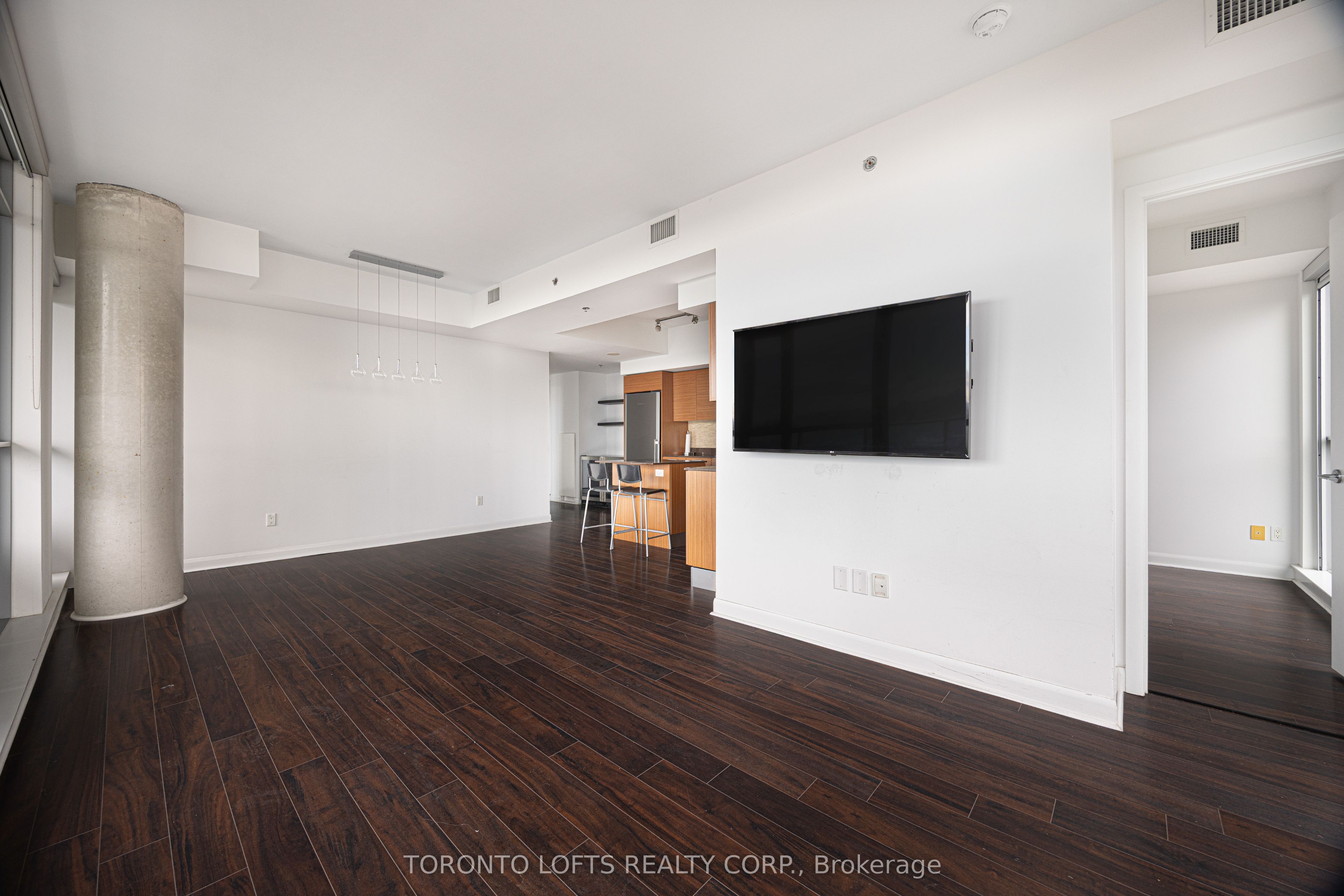 Unit 3302 - 375 King Street W, Toronto 4