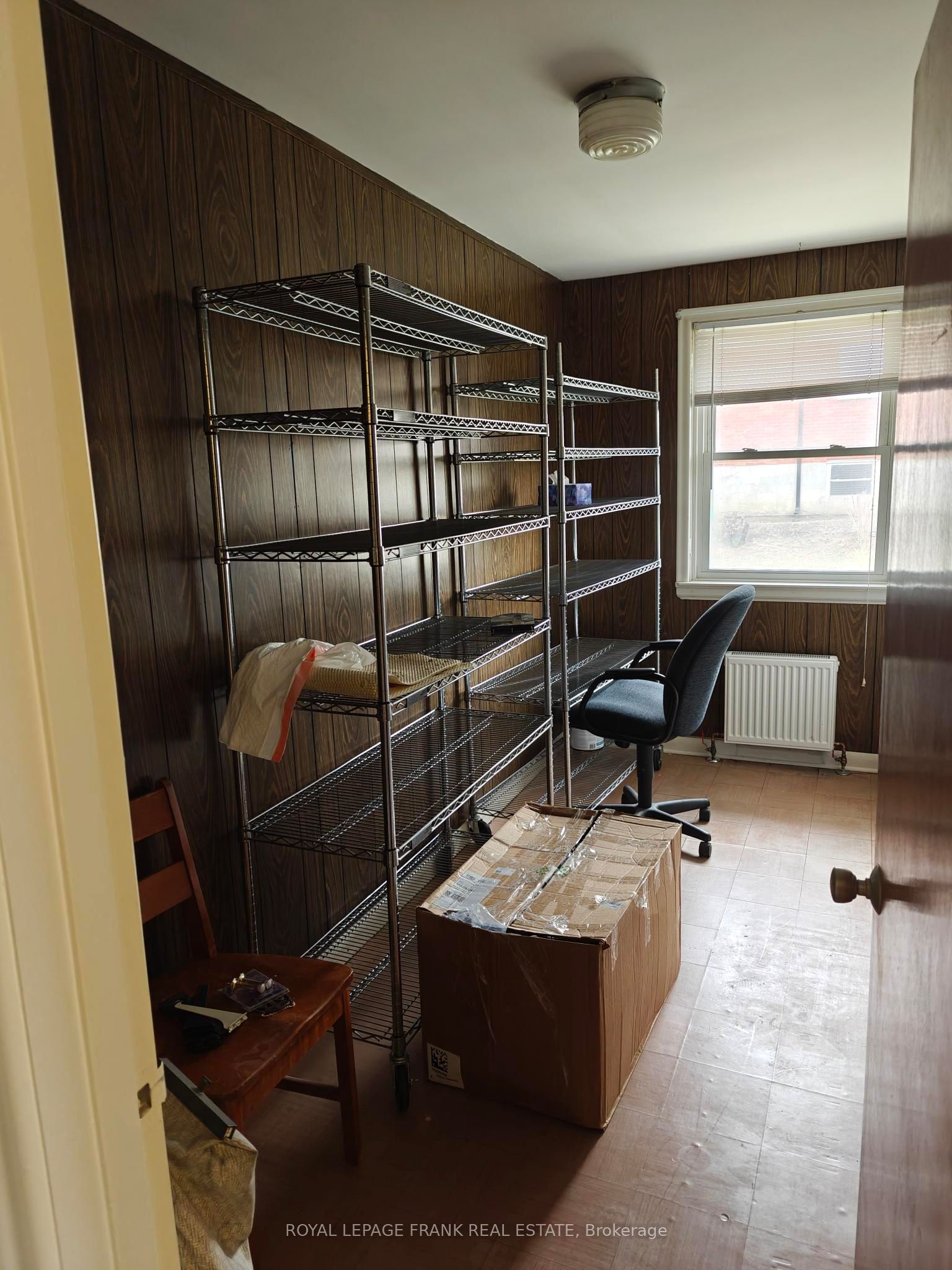 Unit Room 6 - 374 Central Park Boulevard S, Oshawa 4