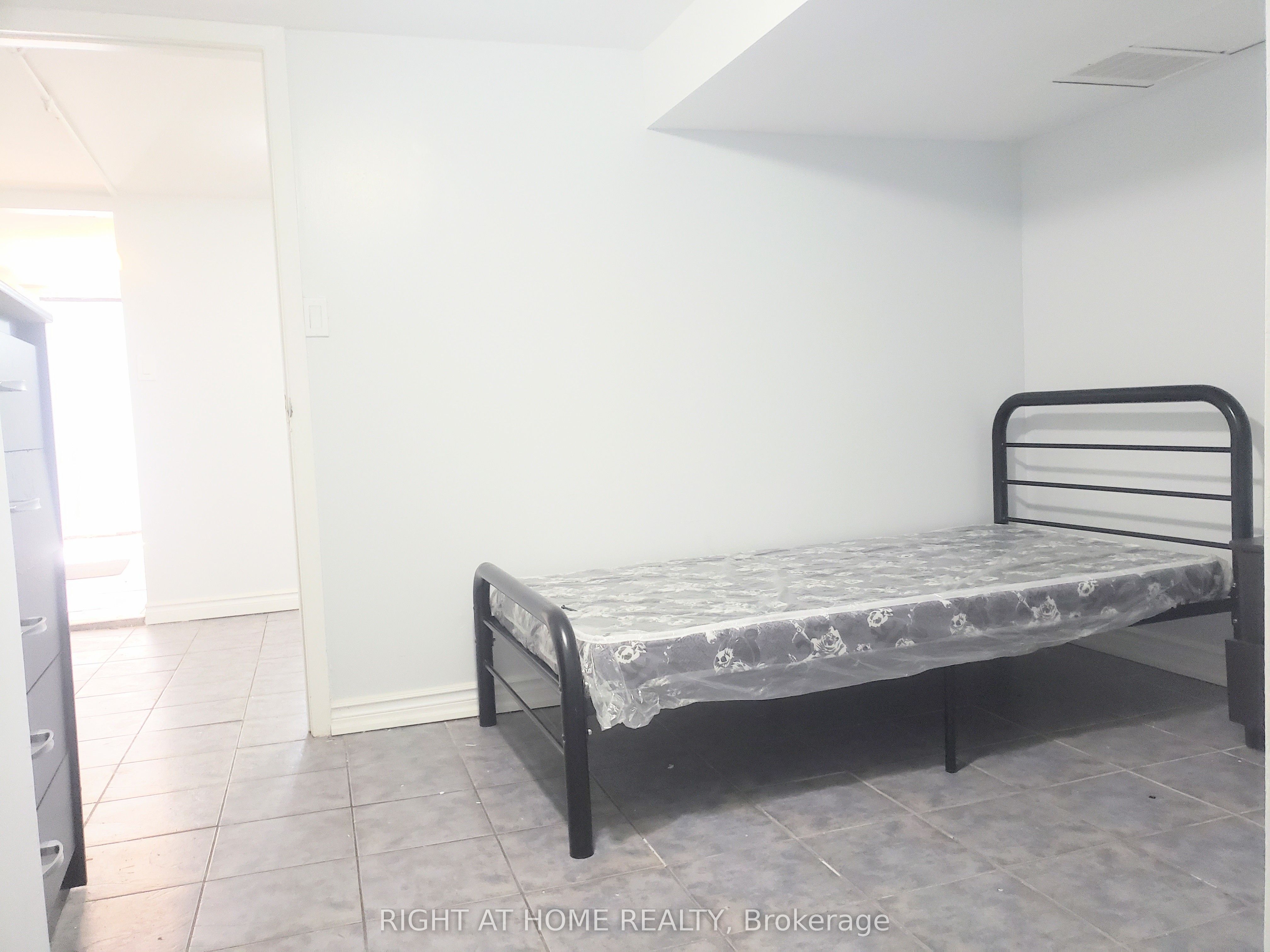 Unit BSMT - 685 Greenwood Avenue, Toronto 3