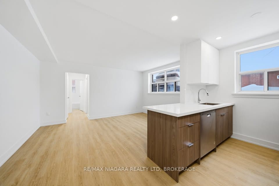 Unit Unit A - 993 O'connor Drive, Toronto 3