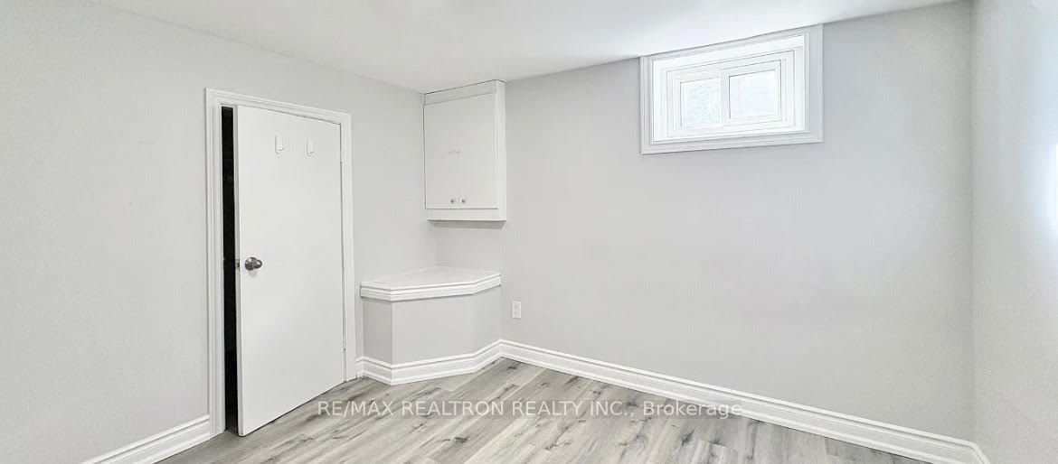 Unit Bsmt - 746 Phillip Murray Avenue, Oshawa 5