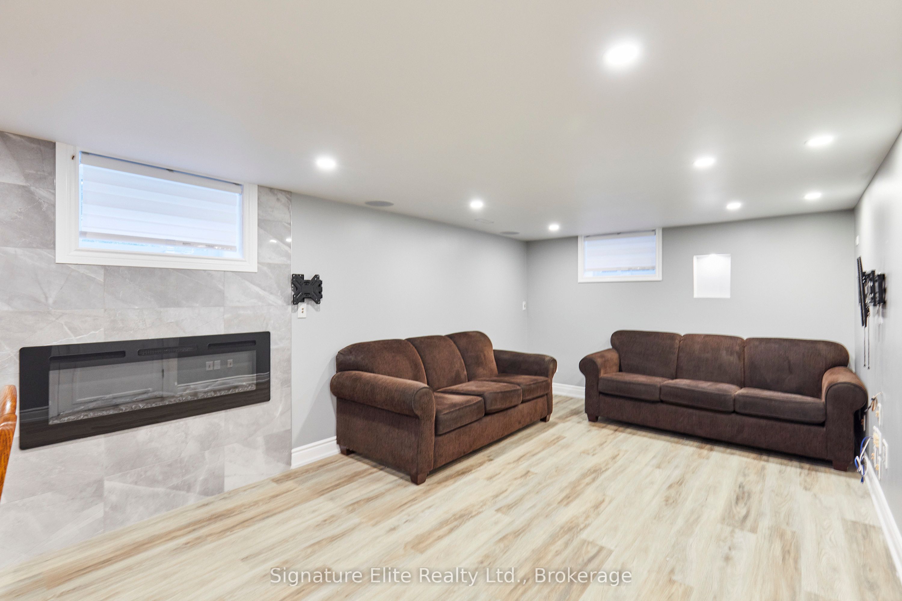 Unit Lower - 100A Kitchener Road, Scarborough 3