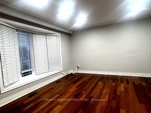 Unit Main - 27 Safari Street, Scarborough 3