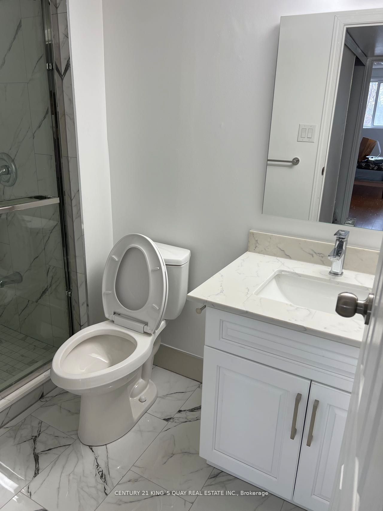 Unit LOWER - 74 glendower Circuit, Scarborough 5