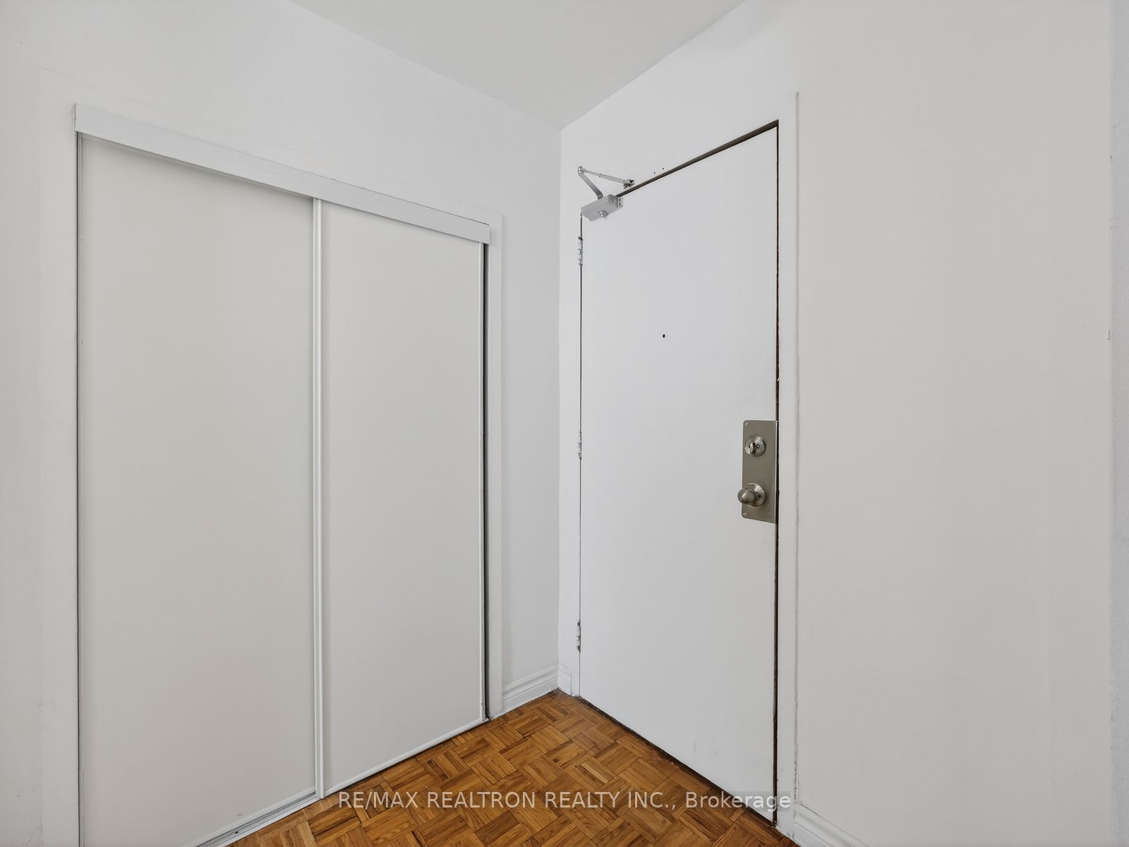 Unit 108 - 275 Wentworth Street W, Oshawa 2