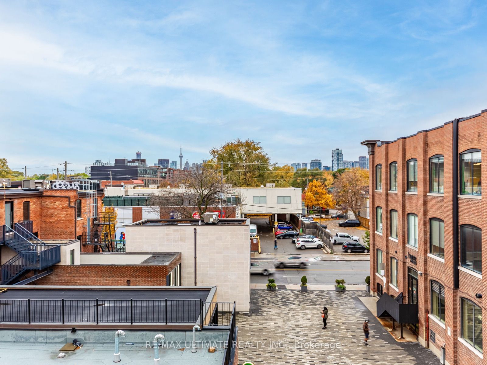 Unit 4 - 996 Queen Street E, Toronto 3