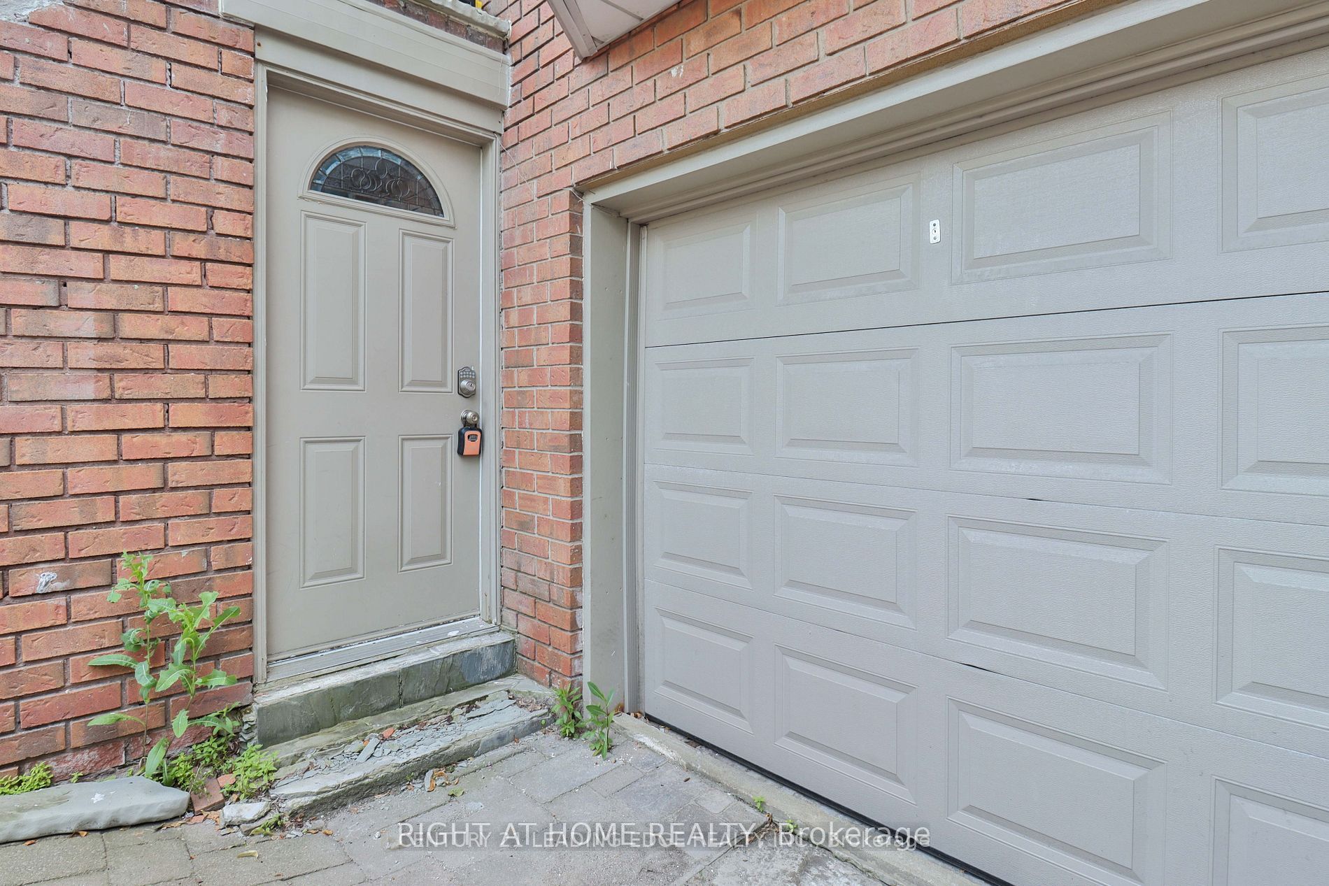 Unit Bsmt - 143 Gamble Avenue, Toronto 2