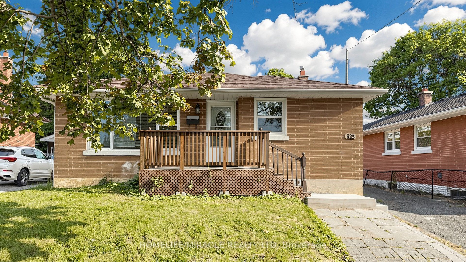 623 Olive Avenue, Oshawa 4